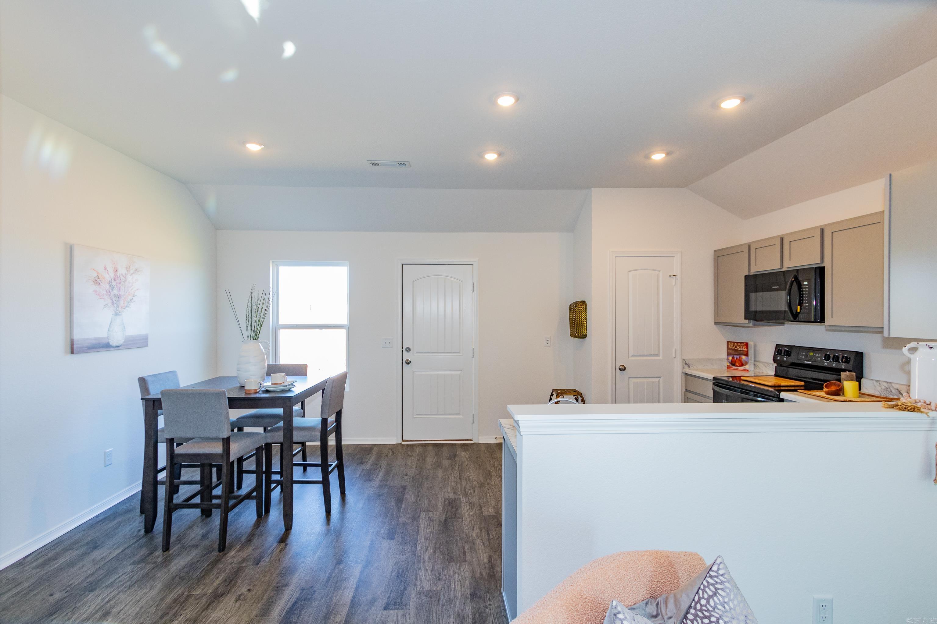 5136 Red Fox Trail