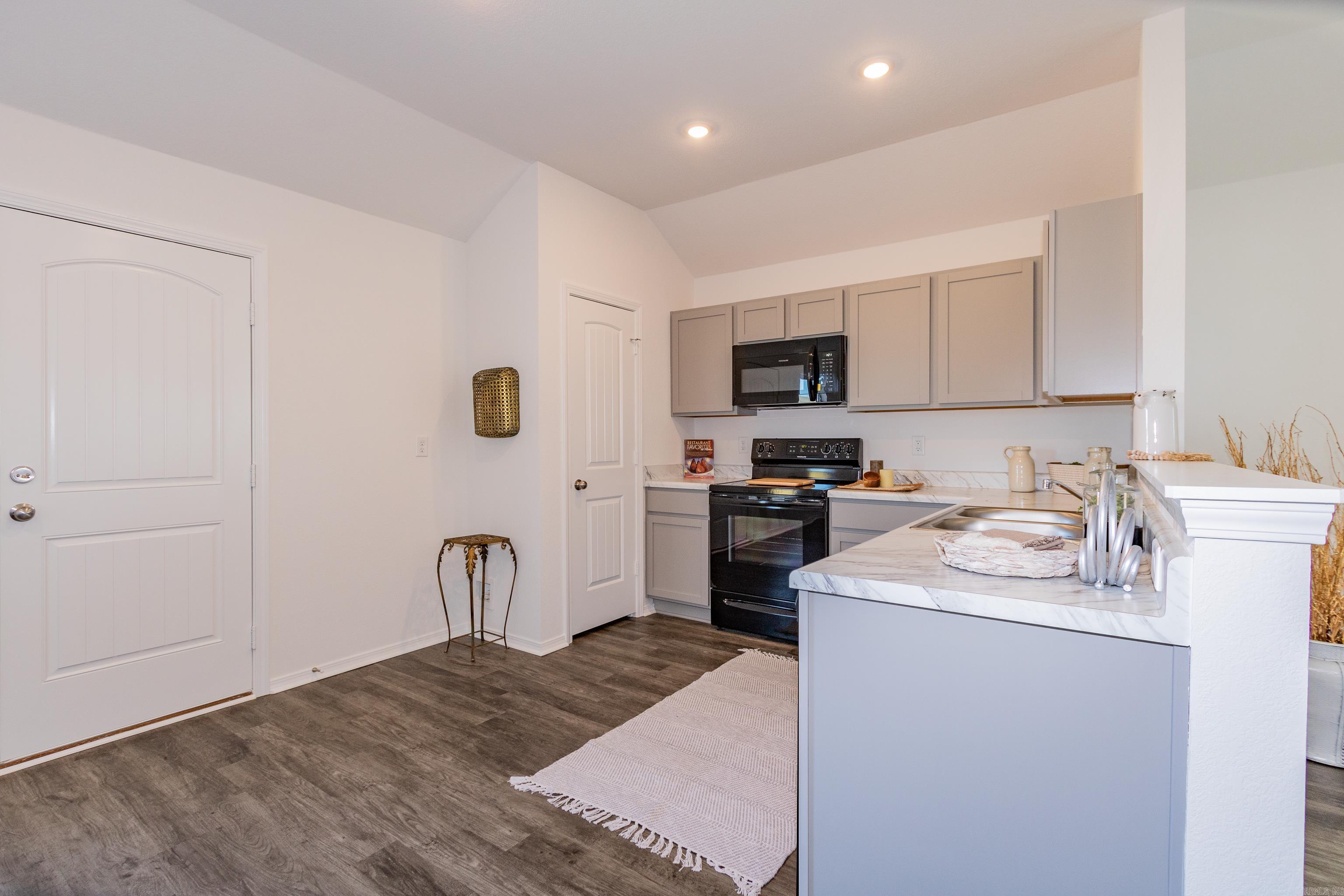 5136 Red Fox Trail