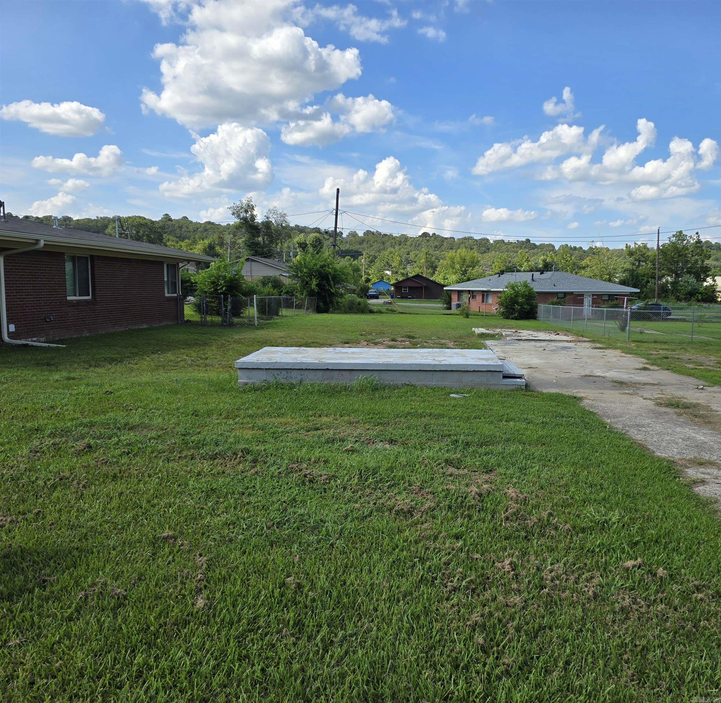 207 W Military Drive