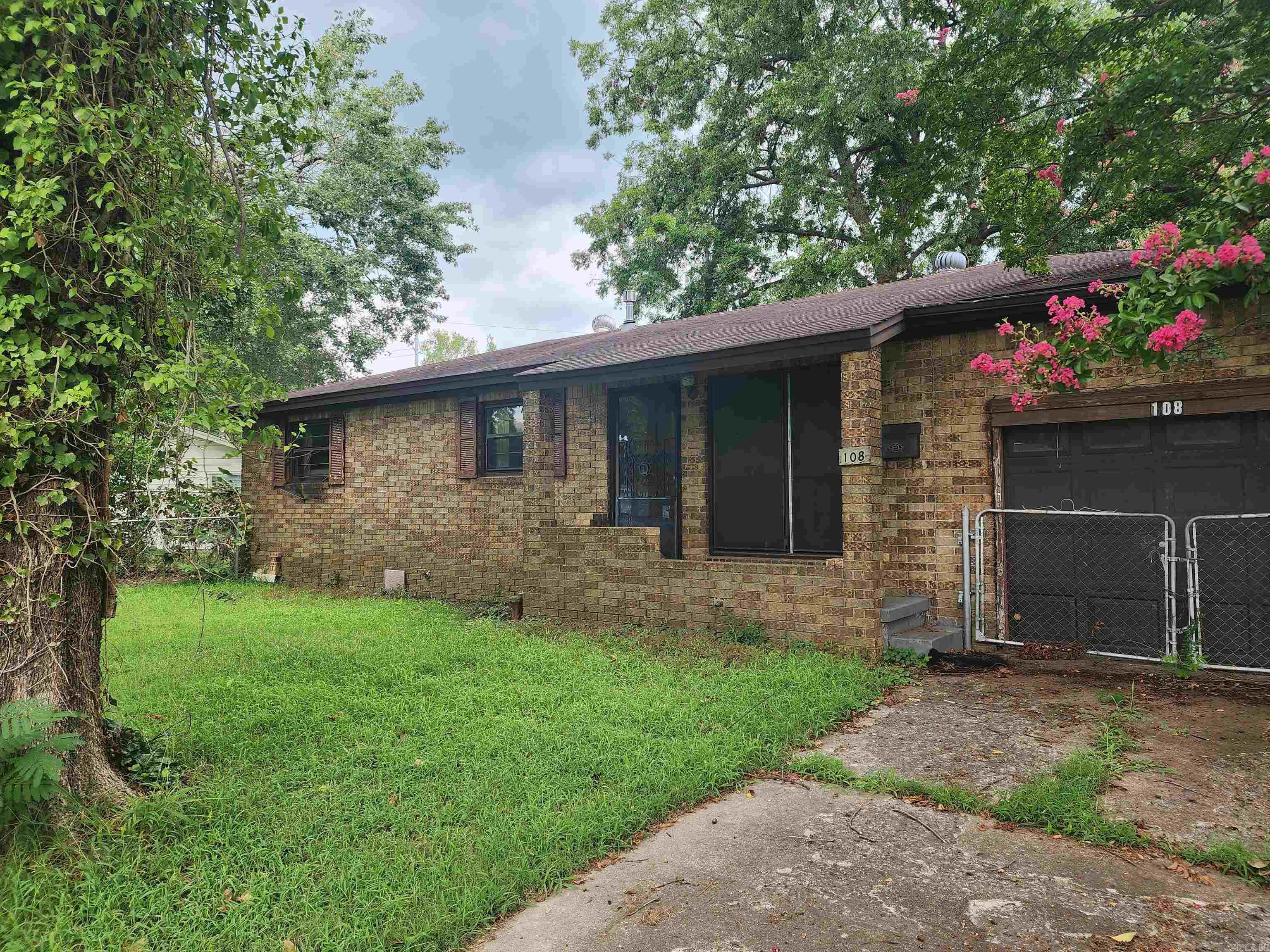 108 Blenden Drive