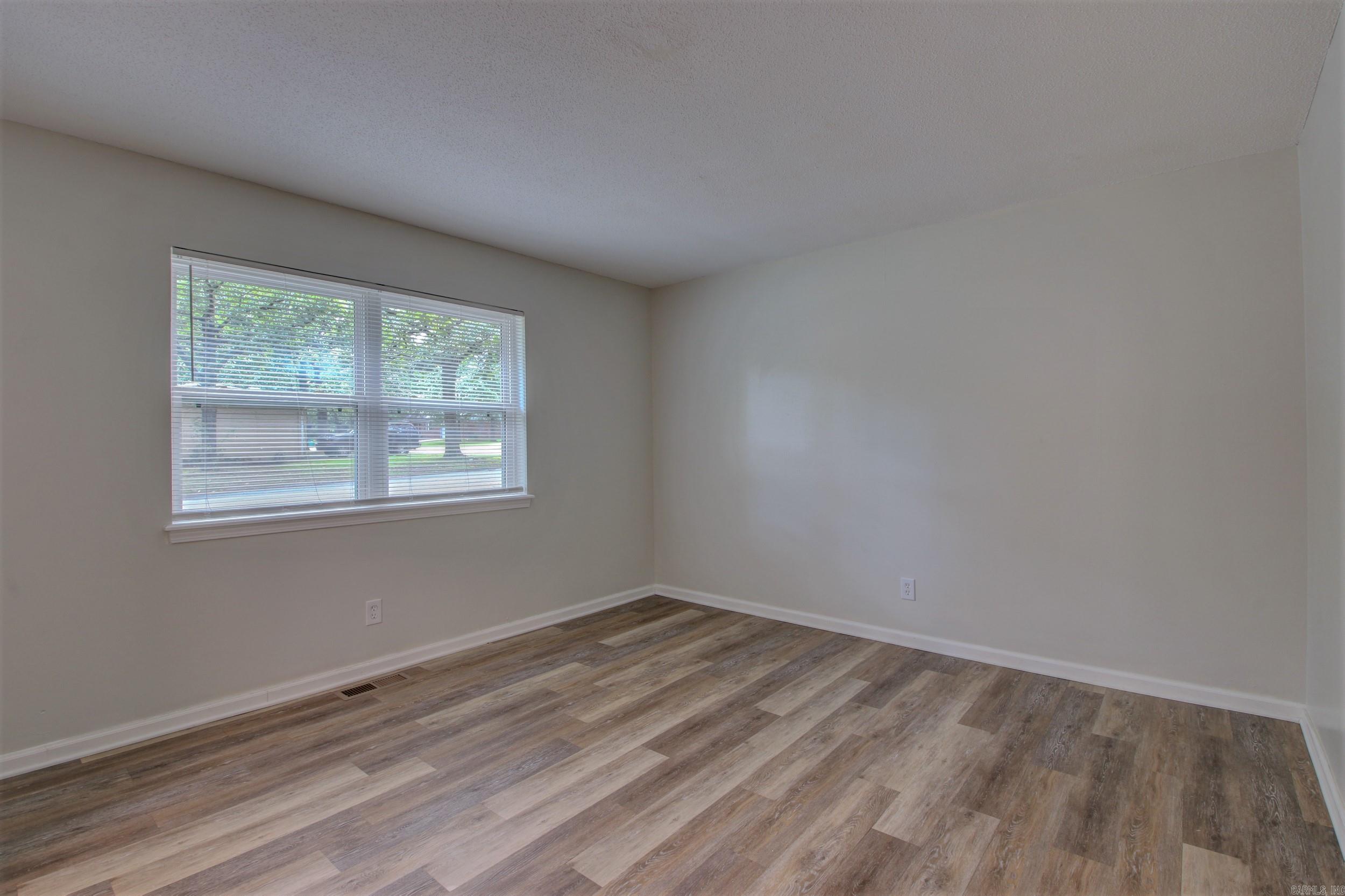 44 Jackson Oaks Drive