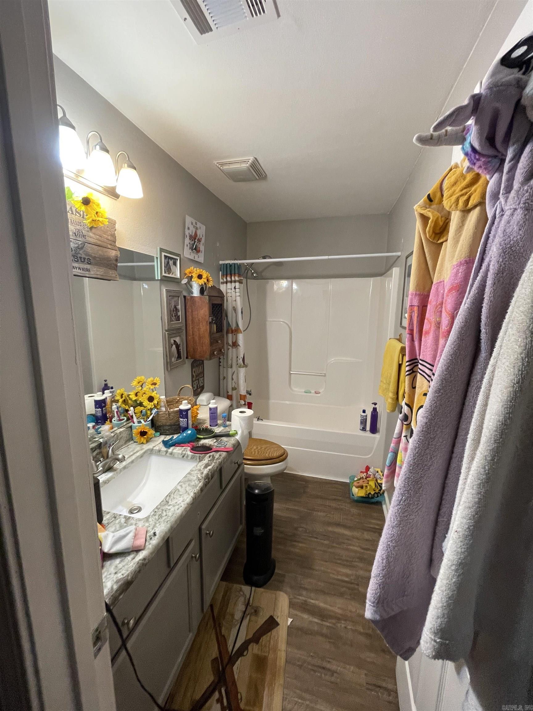 7125 Detonti Road