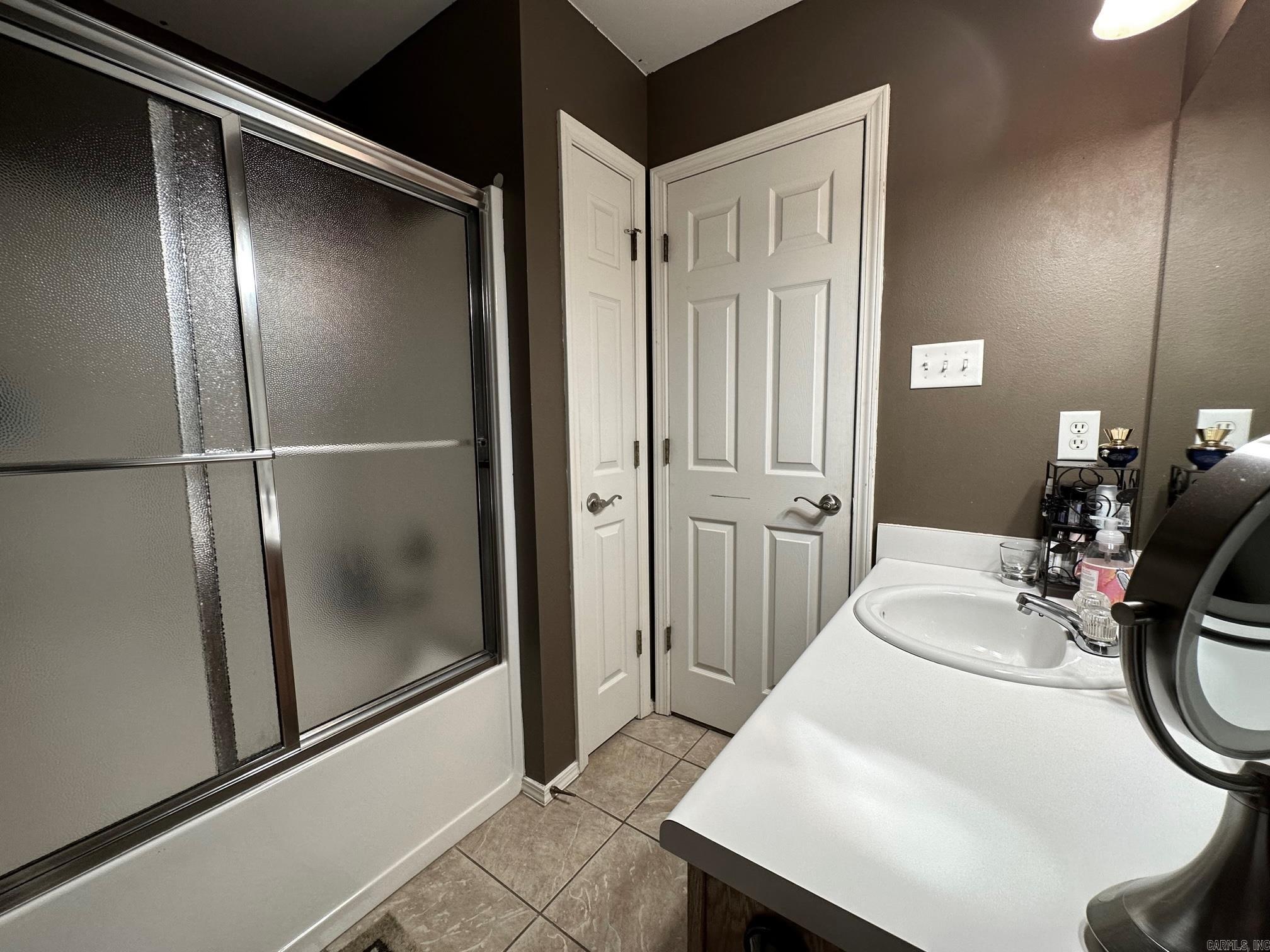 1901 Auburn Hills Dr