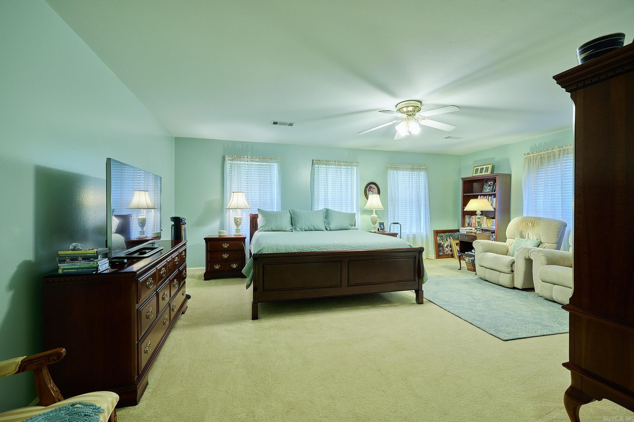 312 Summerfield Drive