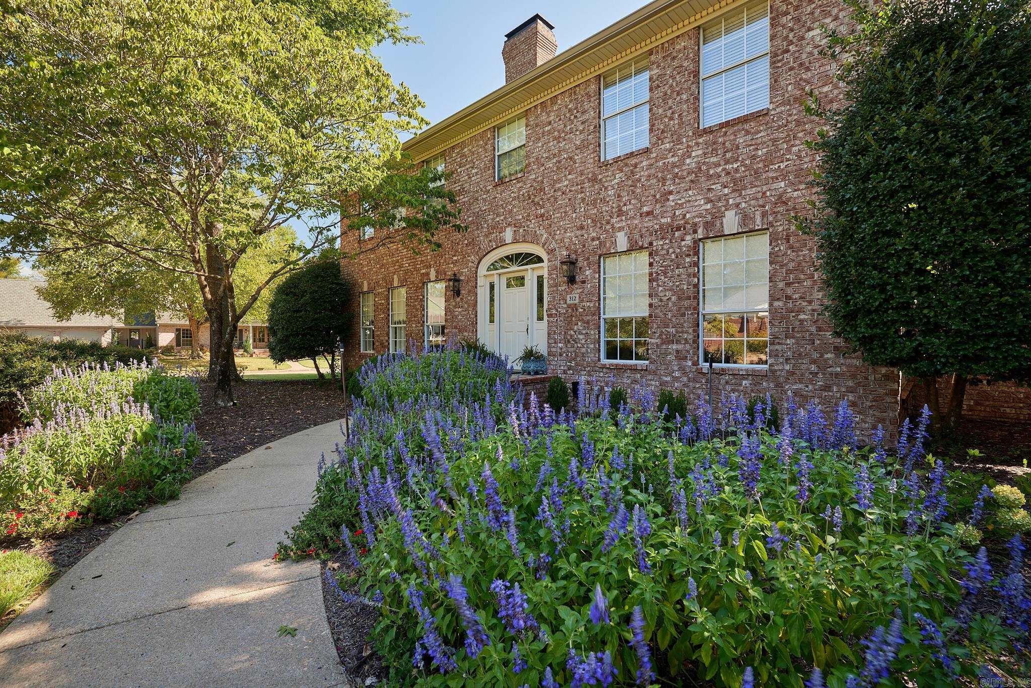 312 Summerfield Drive