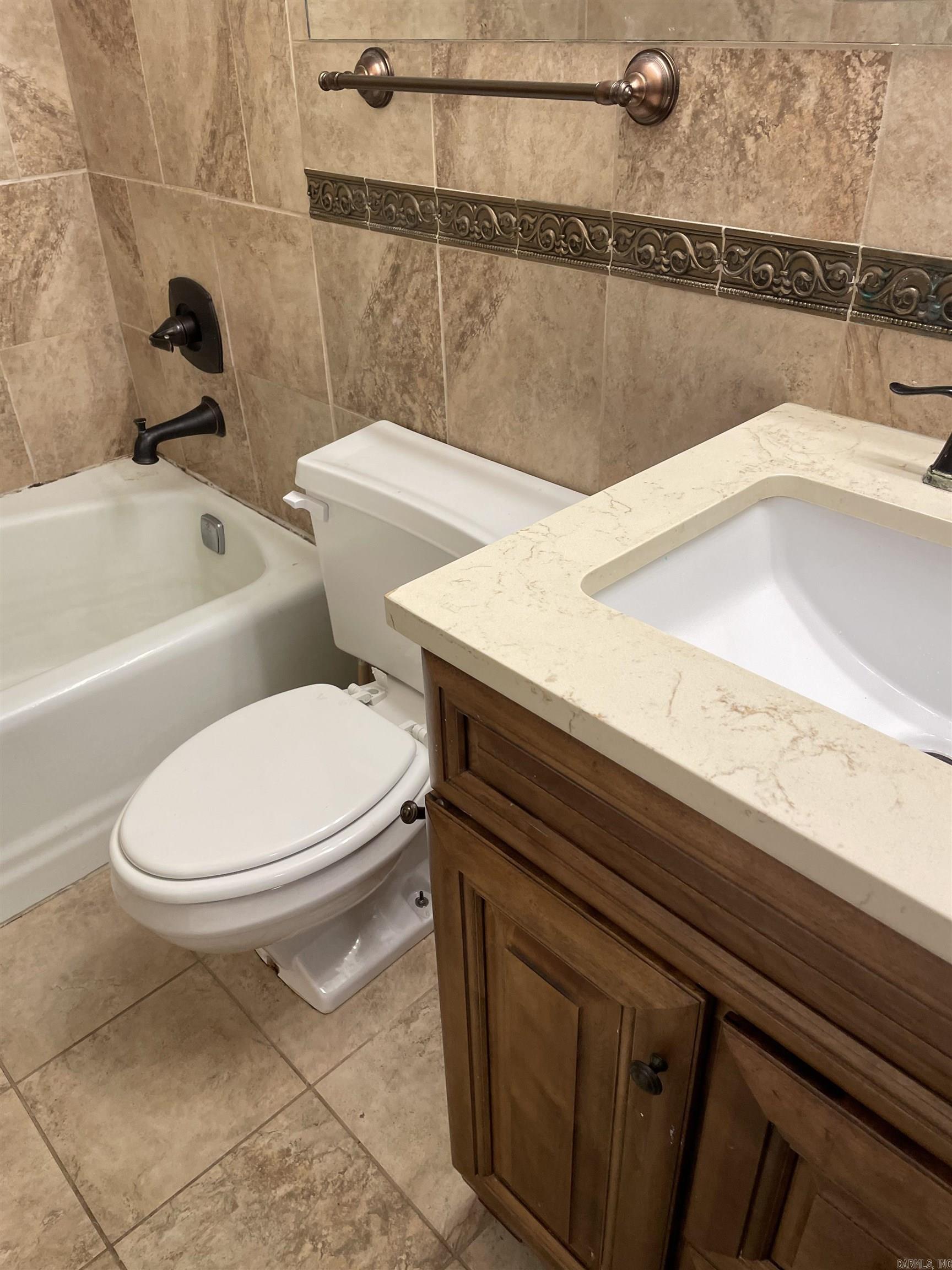 601 Brookside Drive Unit: 9