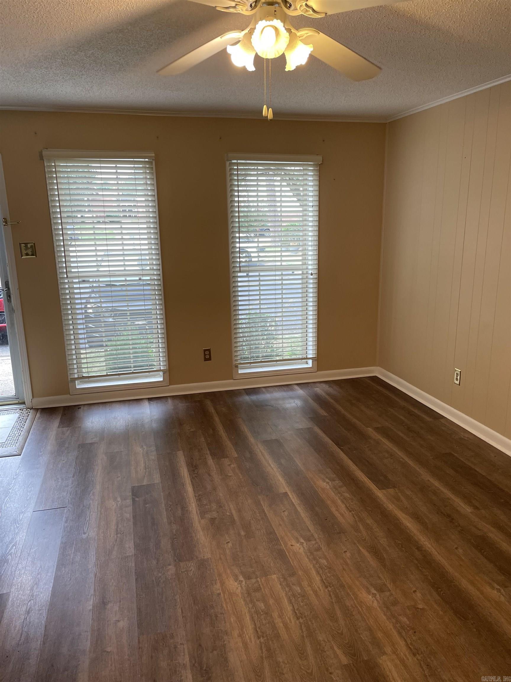 601 Brookside Drive Unit: 9