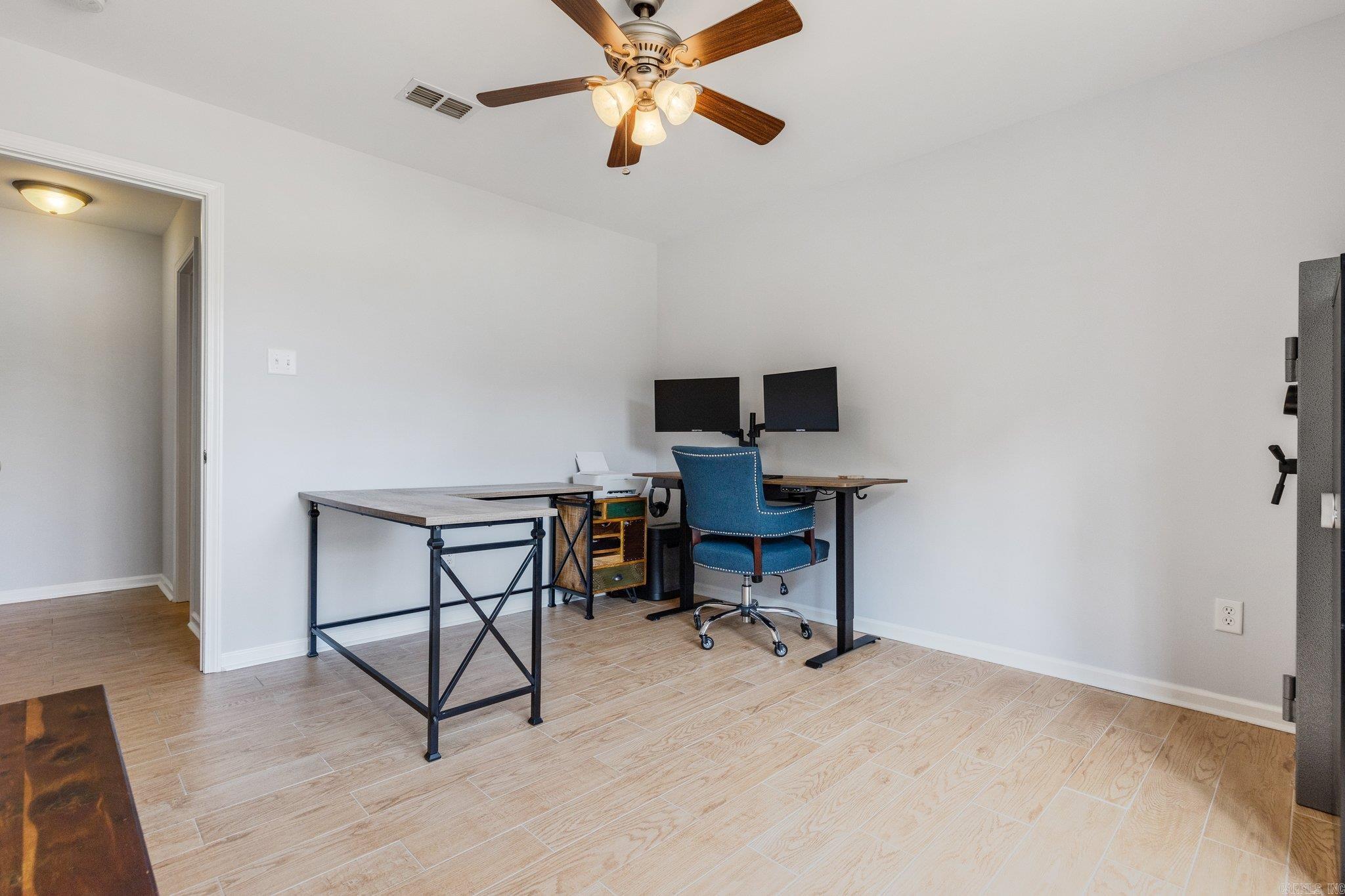 1079 Mountain Side Cove