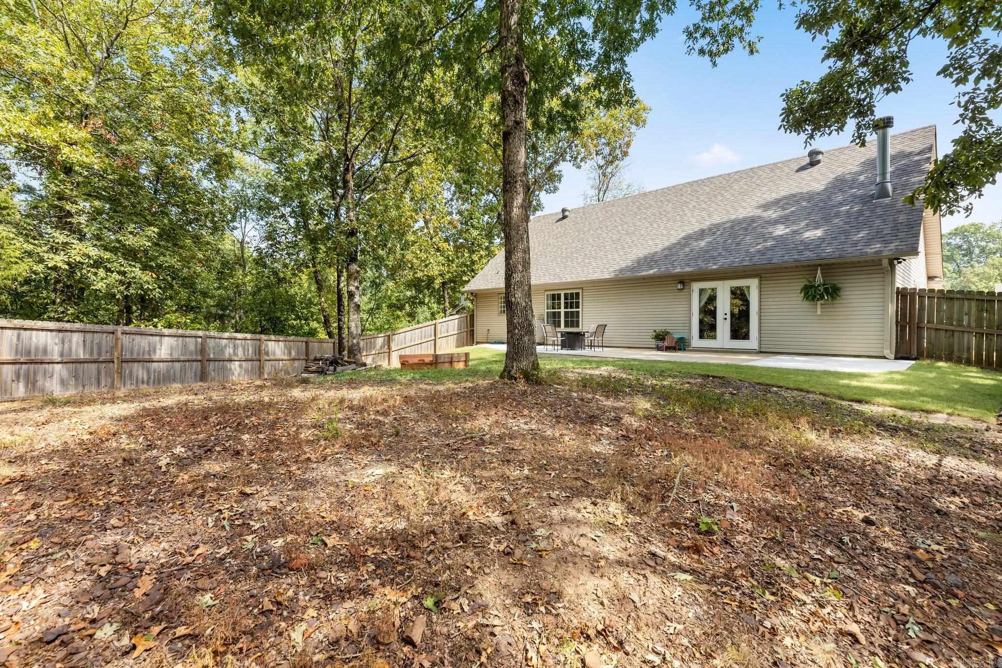 1079 Mountain Side Cove