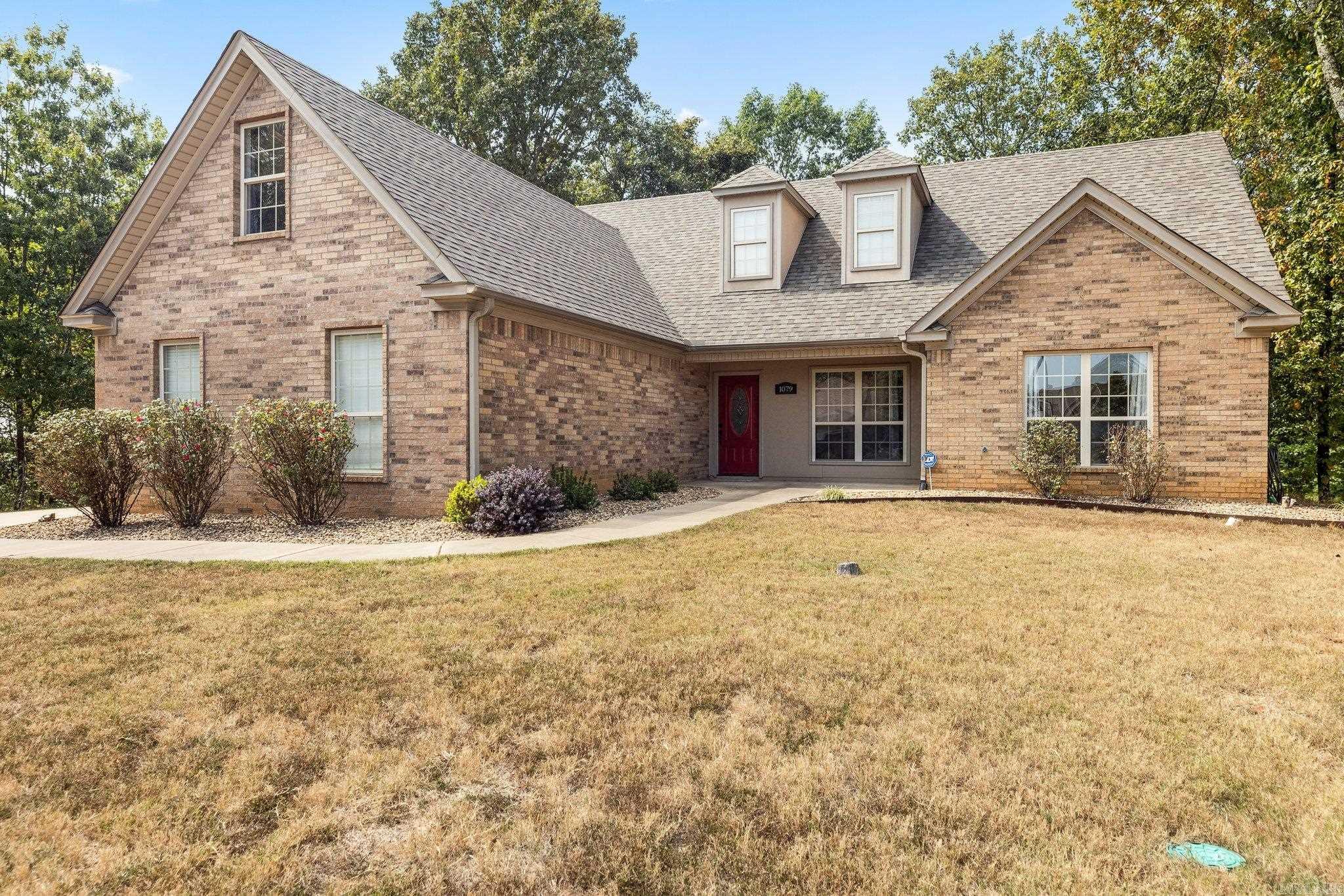 1079 Mountain Side Cove