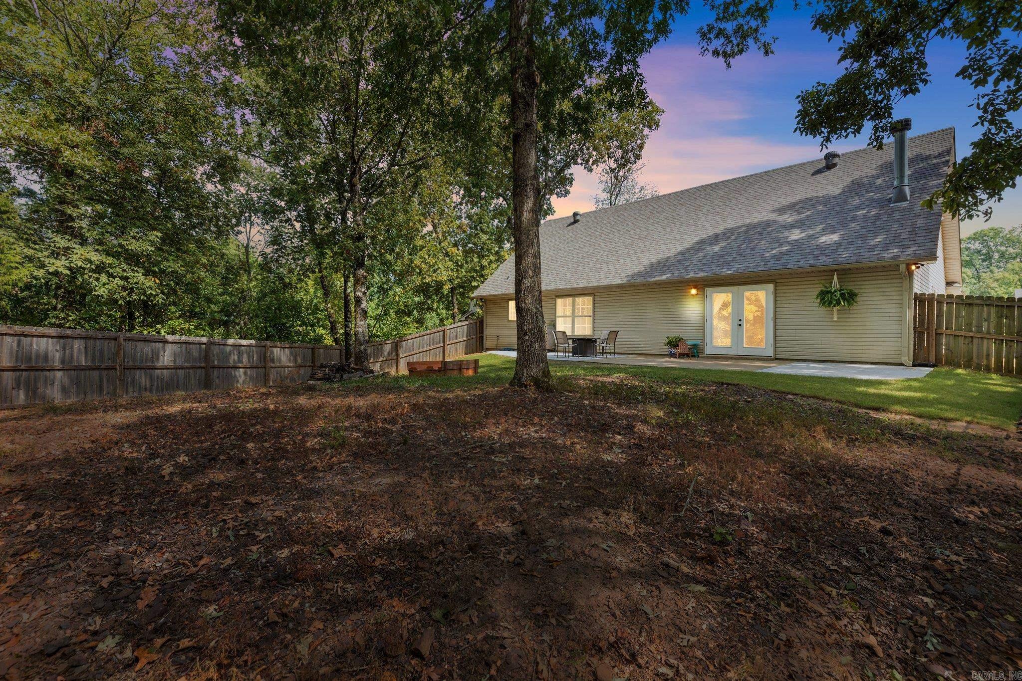 1079 Mountain Side Cove