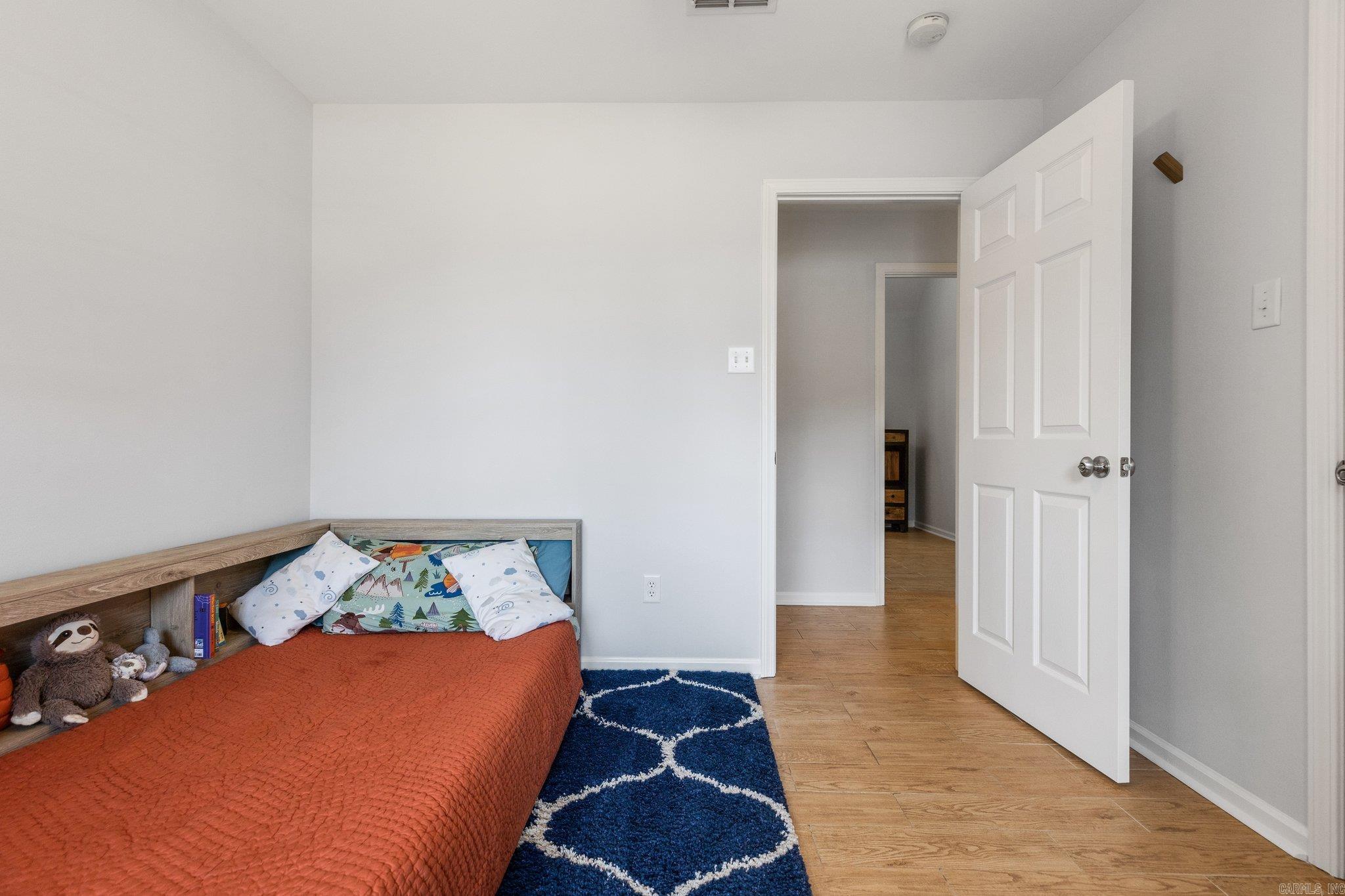 1079 Mountain Side Cove