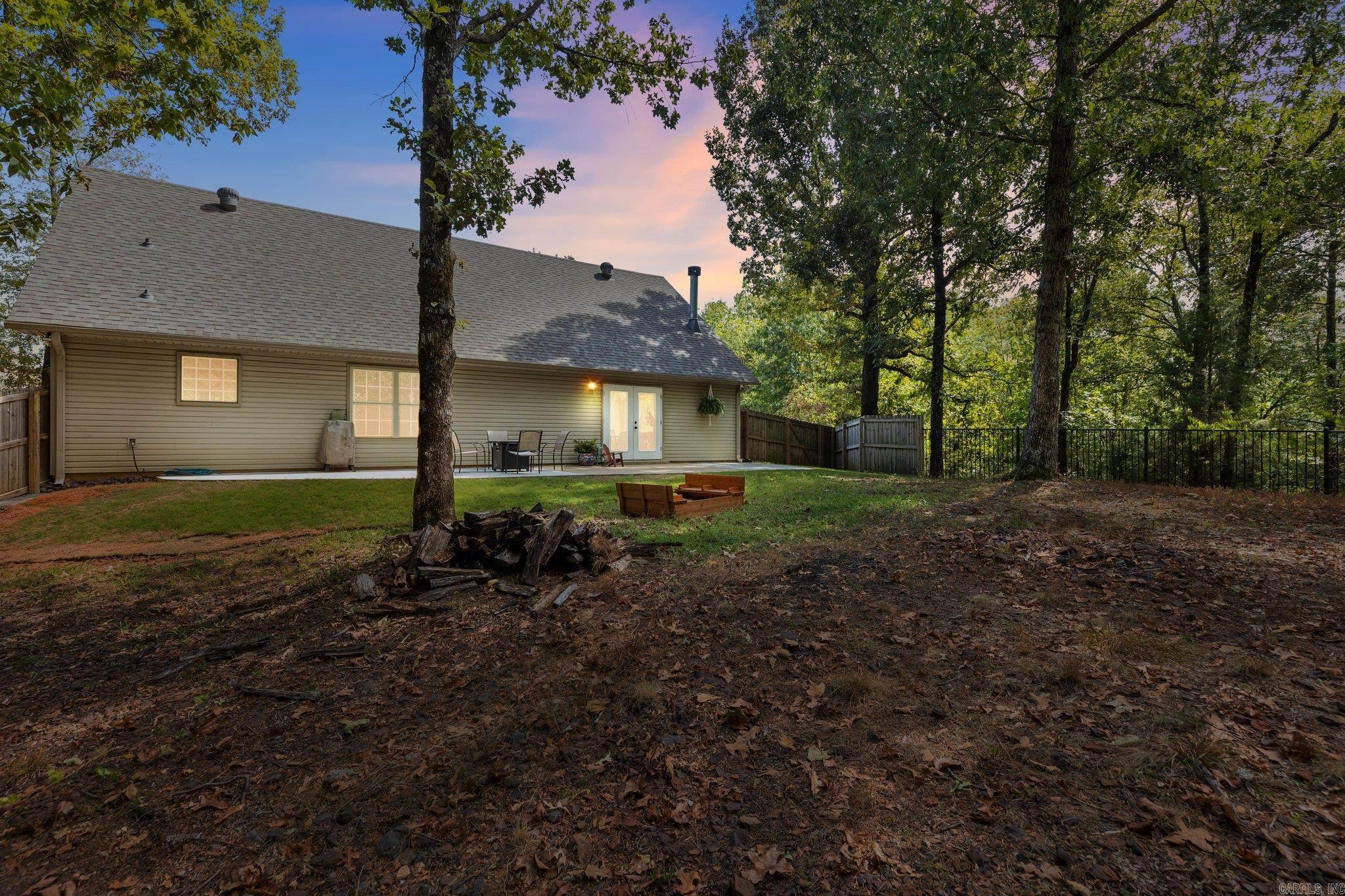 1079 Mountain Side Cove