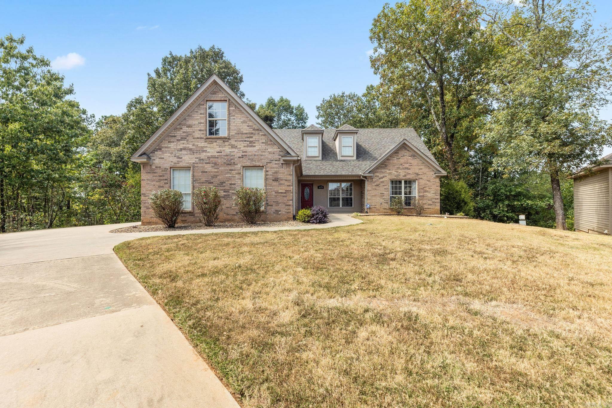 1079 Mountain Side Cove