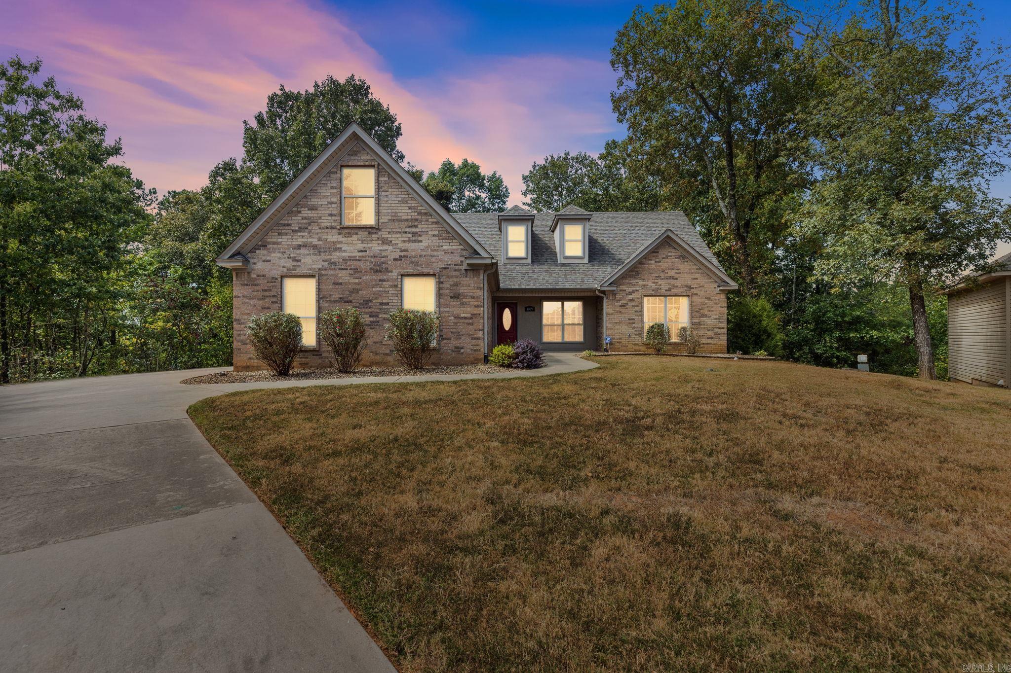 1079 Mountain Side Cove