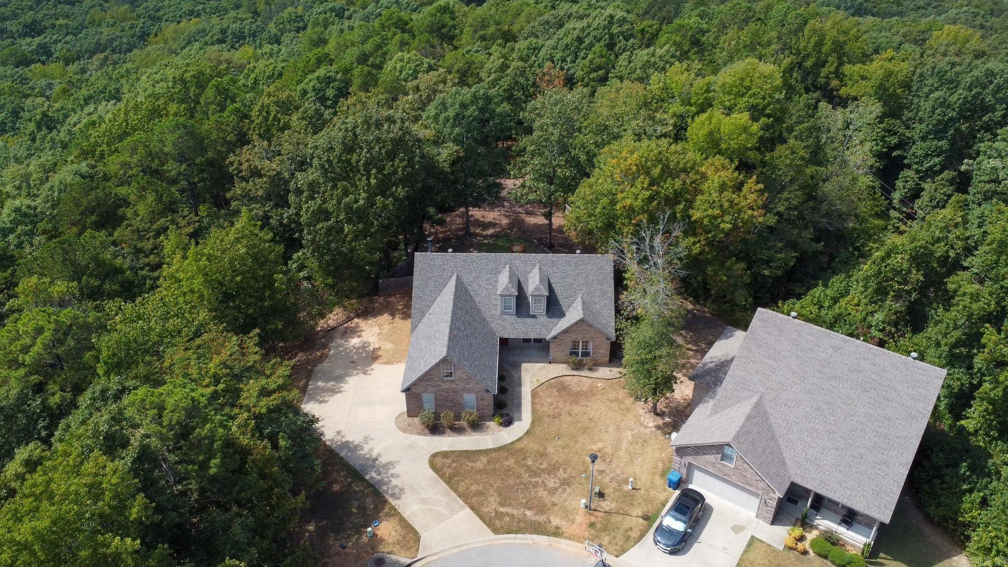 1079 Mountain Side Cove