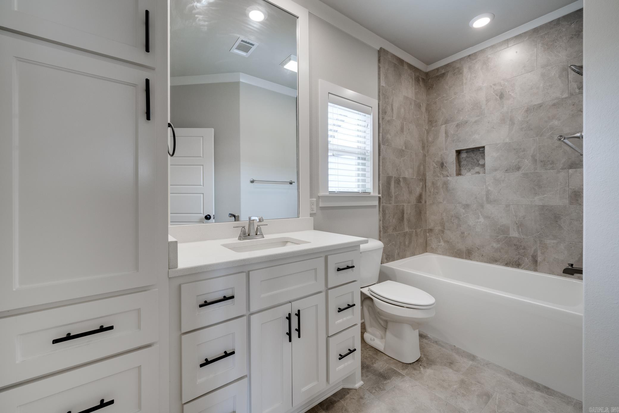 2635 Lilac Drive