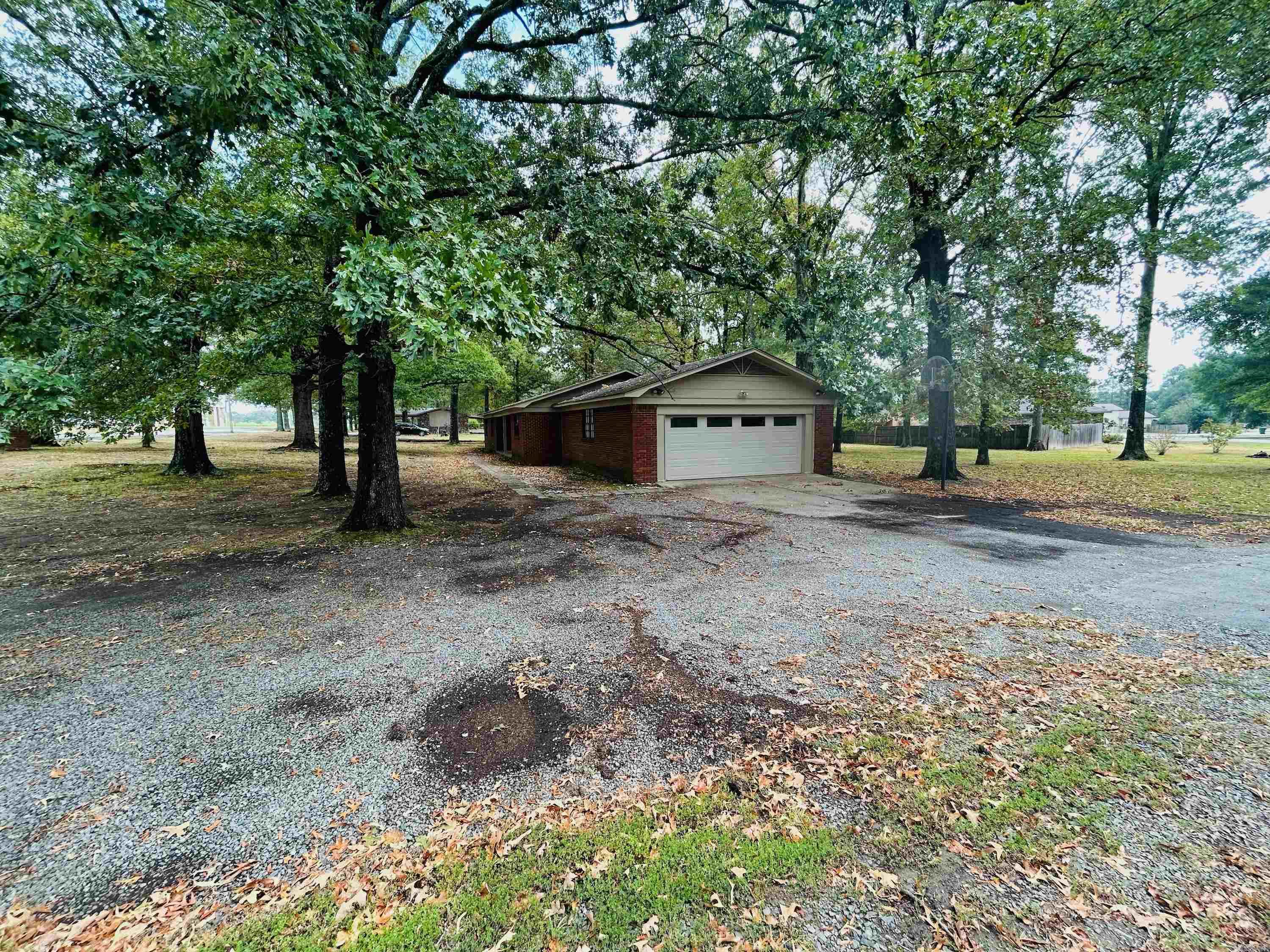 1915 Rumker Road