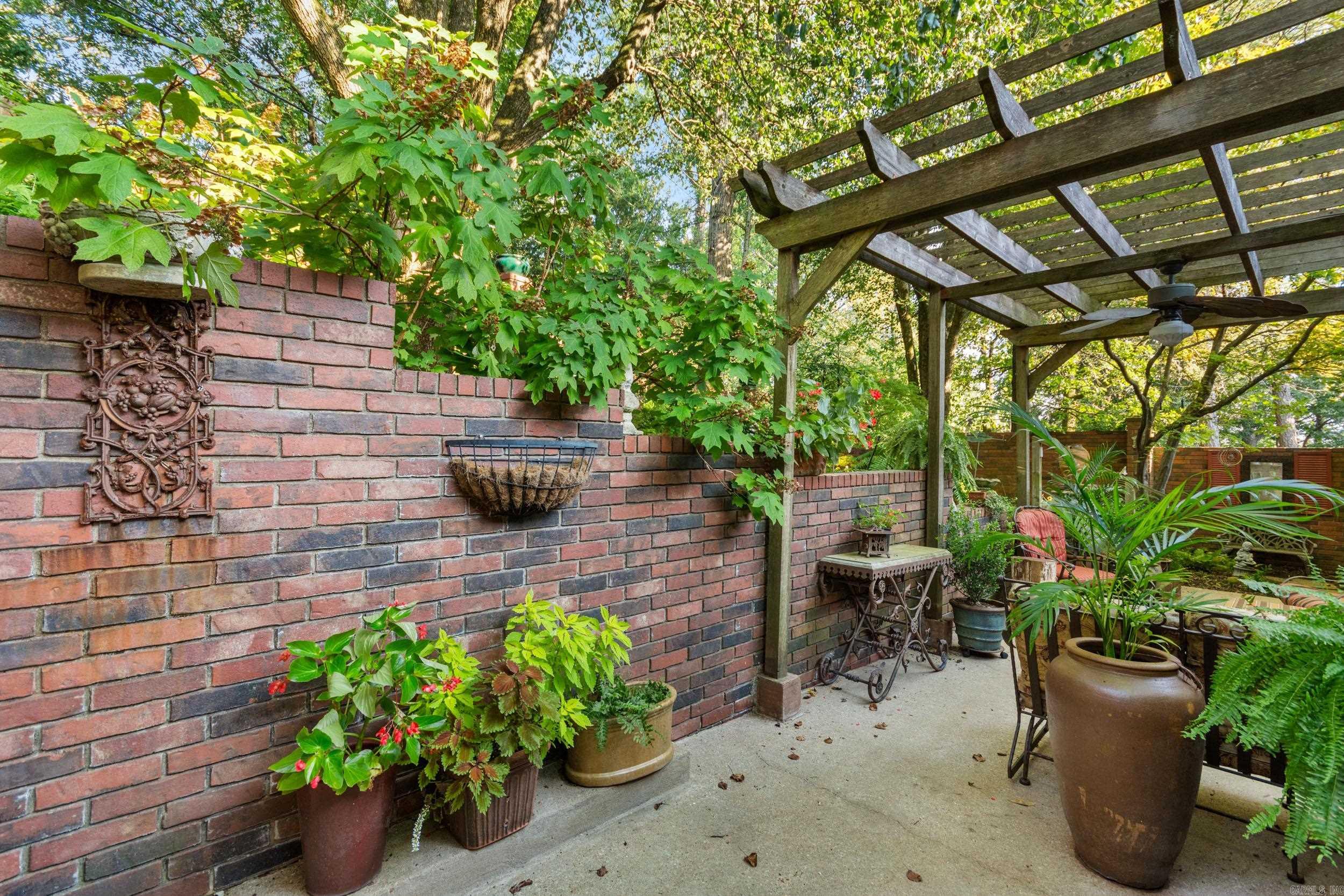 801 Pleasant Valley Drive Unit: 21