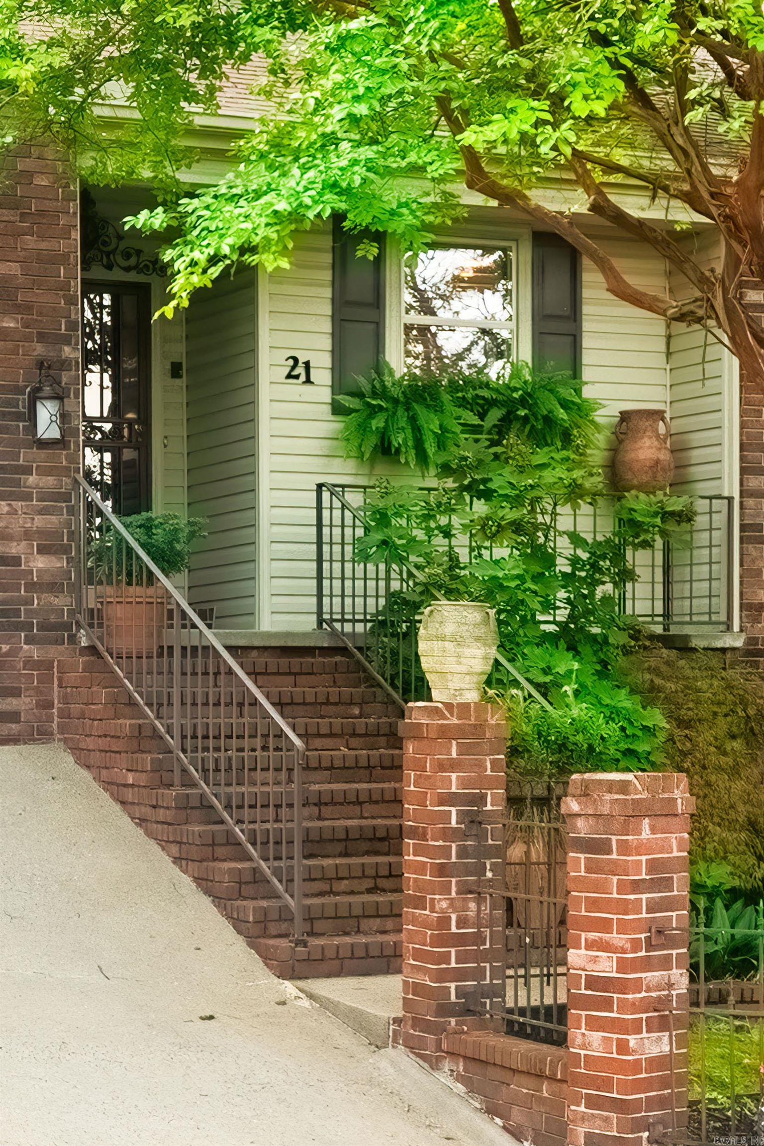 801 Pleasant Valley Drive Unit: 21