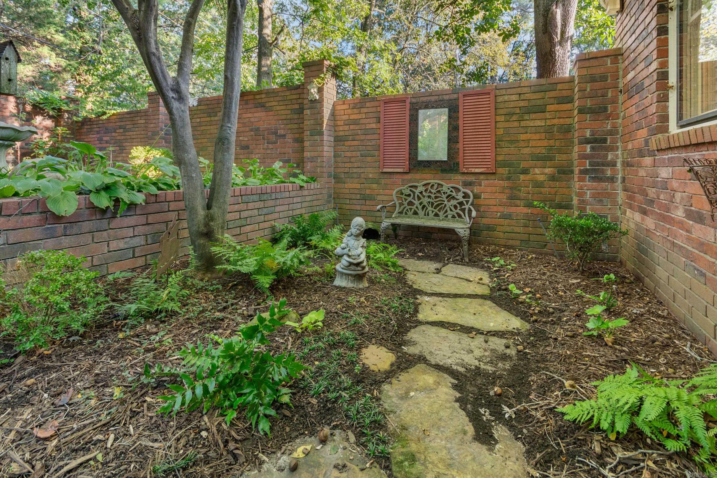 801 Pleasant Valley Drive Unit: 21