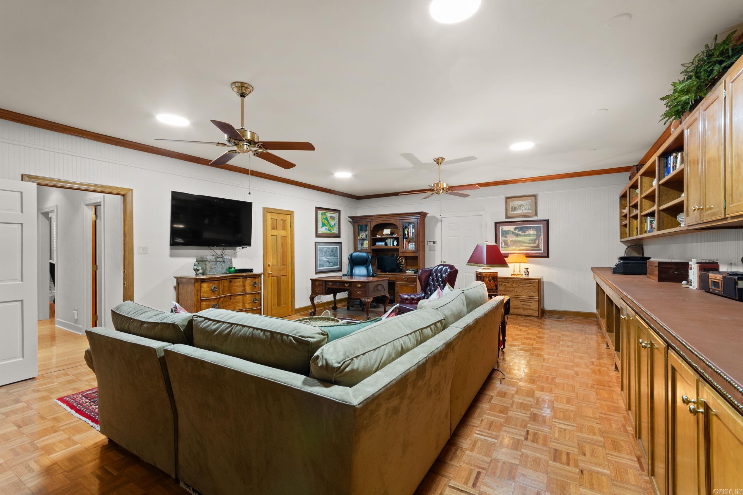 801 Pleasant Valley Drive Unit: 21