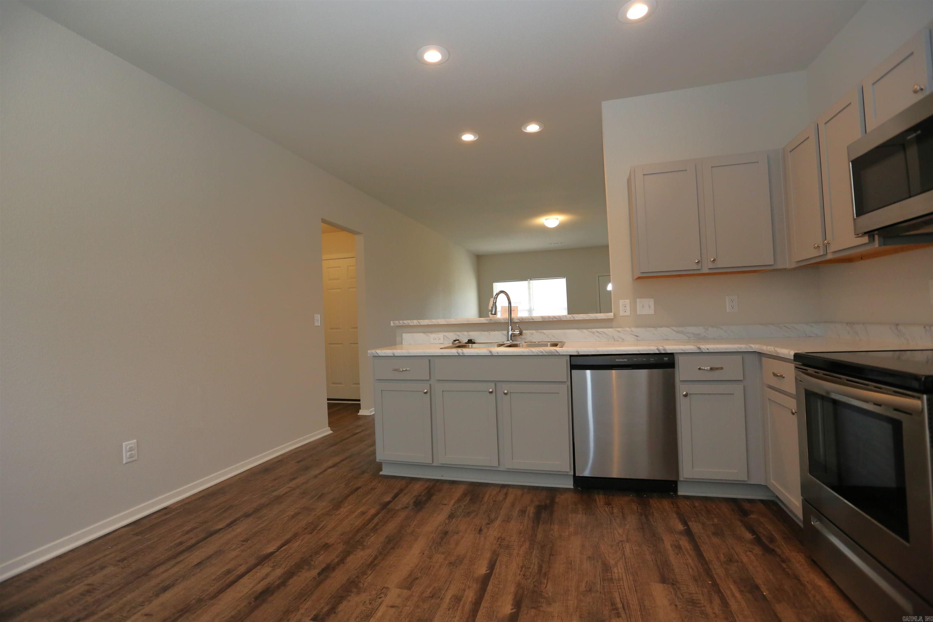 1248 Meadows Drive