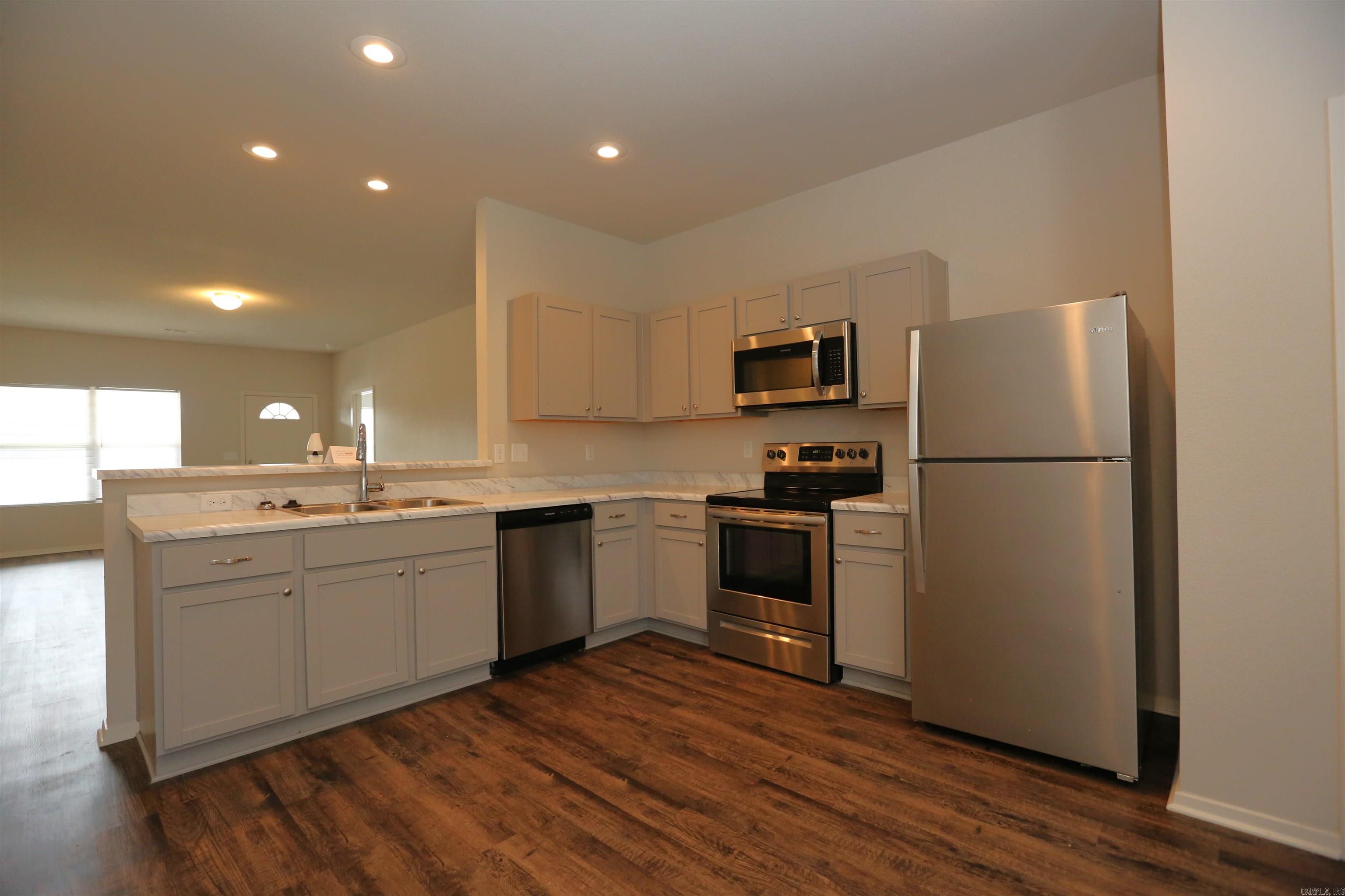 1248 Meadows Drive