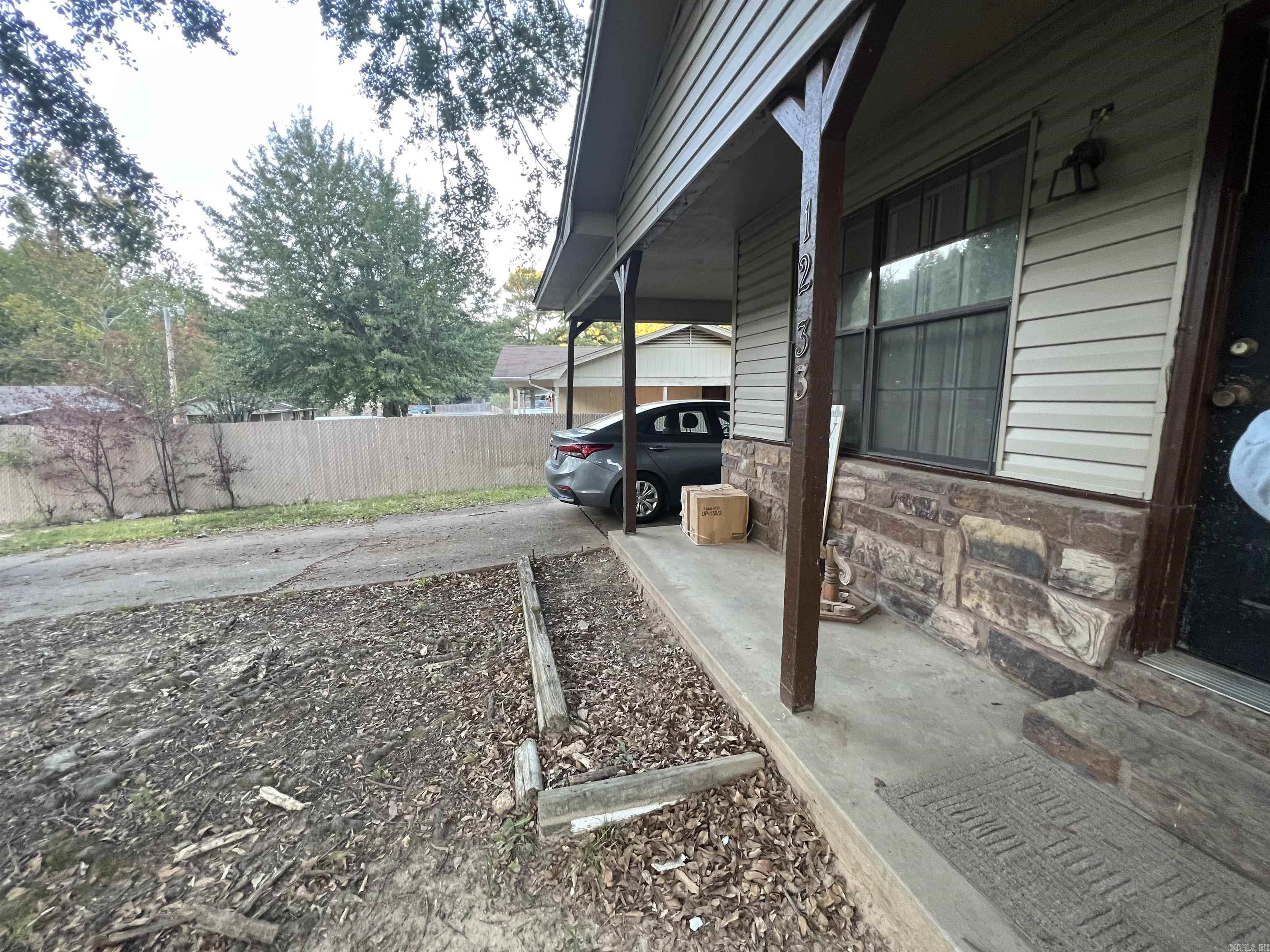 1233 Mimosa Street