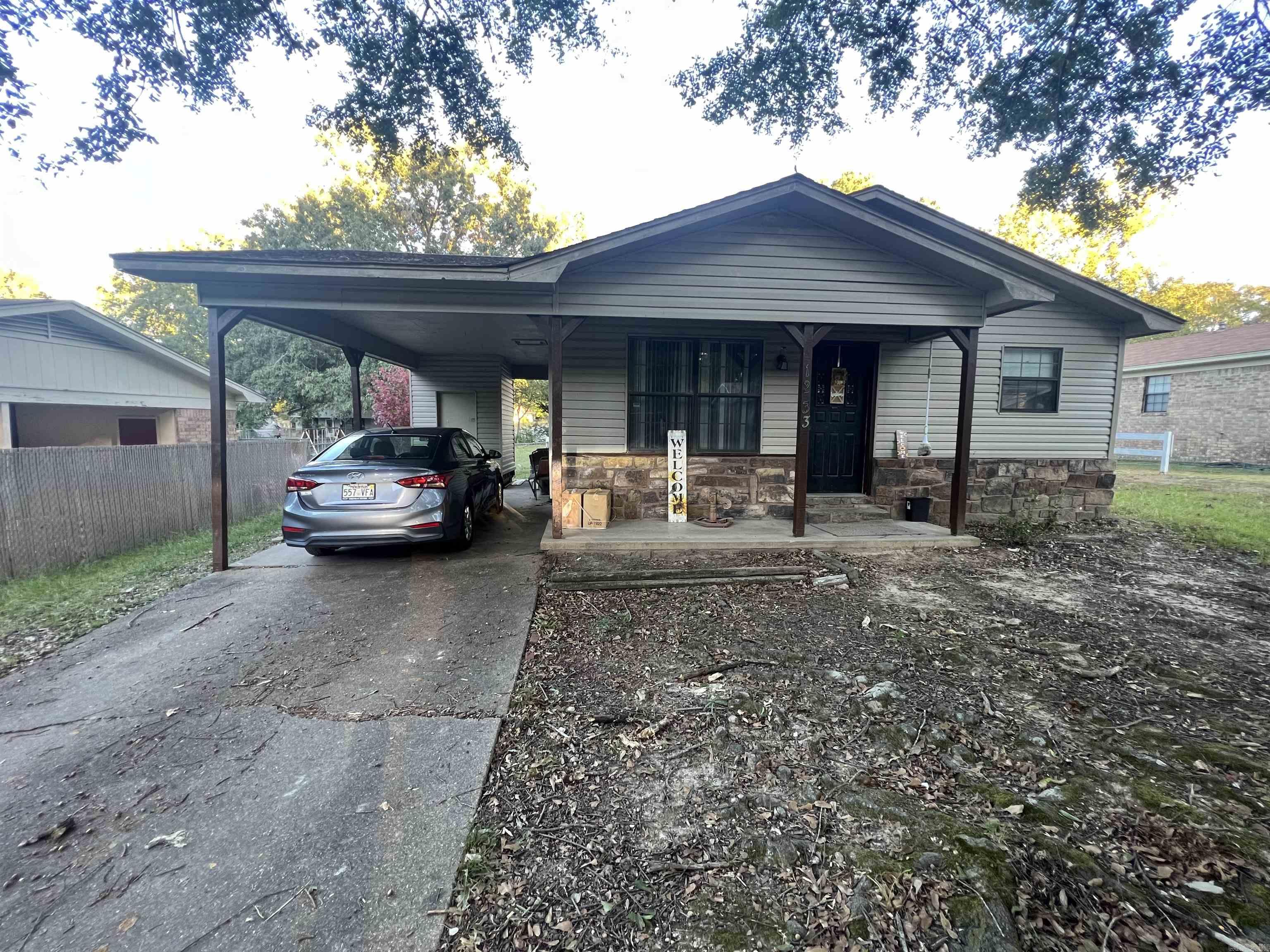 1233 Mimosa Street