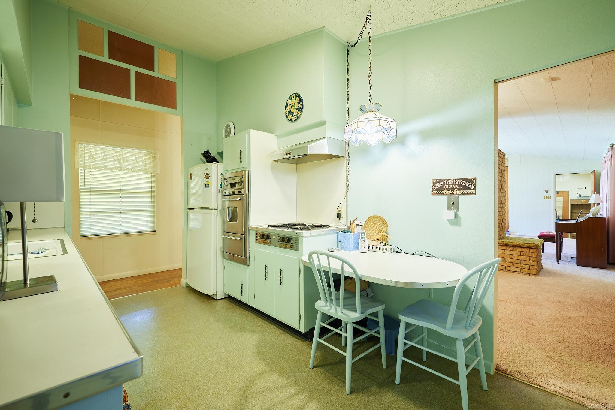 1103 HIGDON FERRY Road