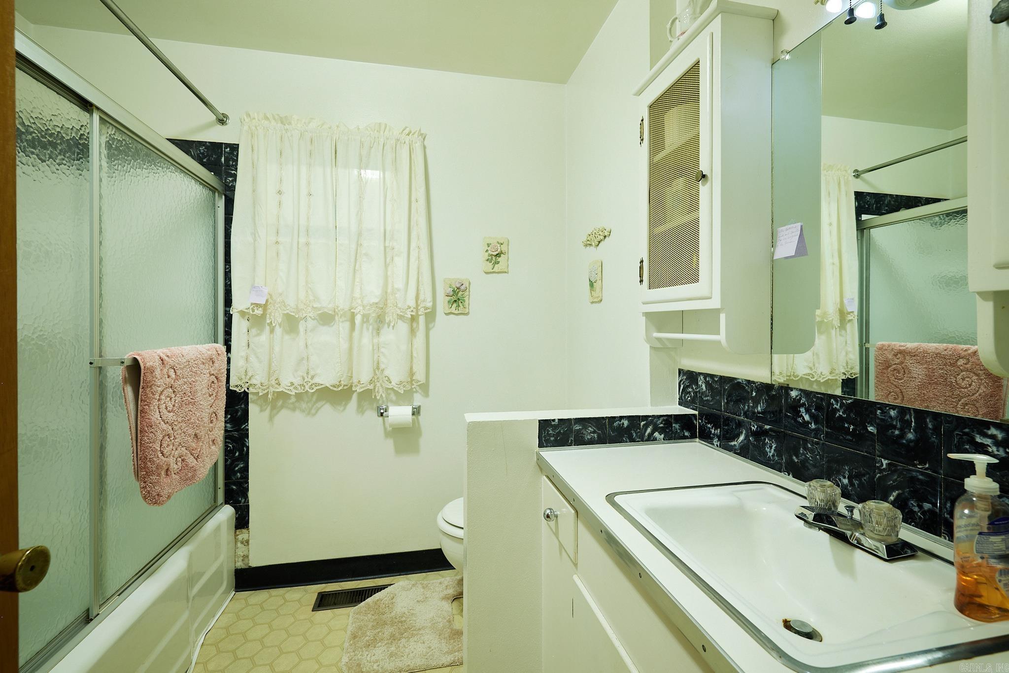 1103 HIGDON FERRY Road