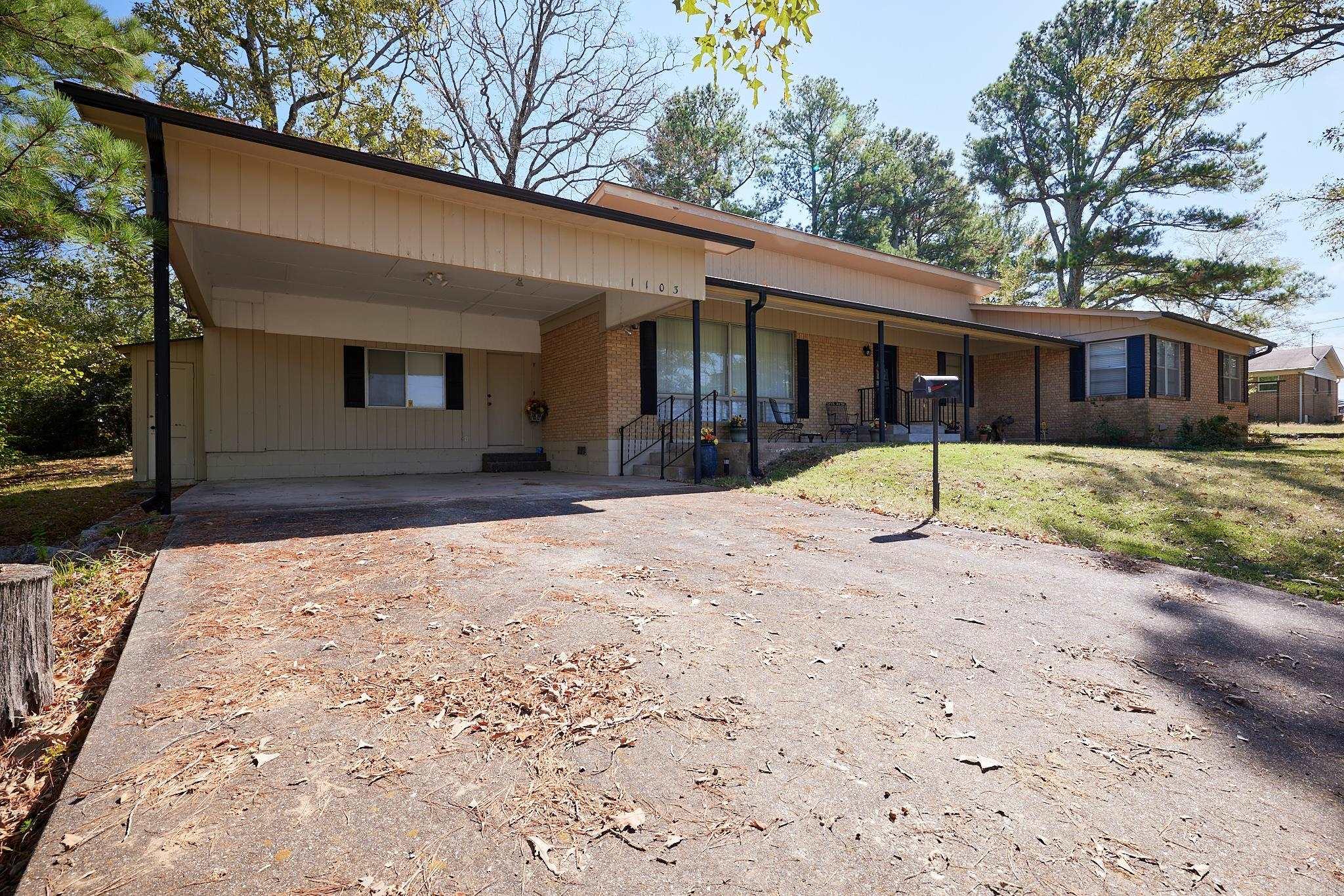 1103 HIGDON FERRY Road
