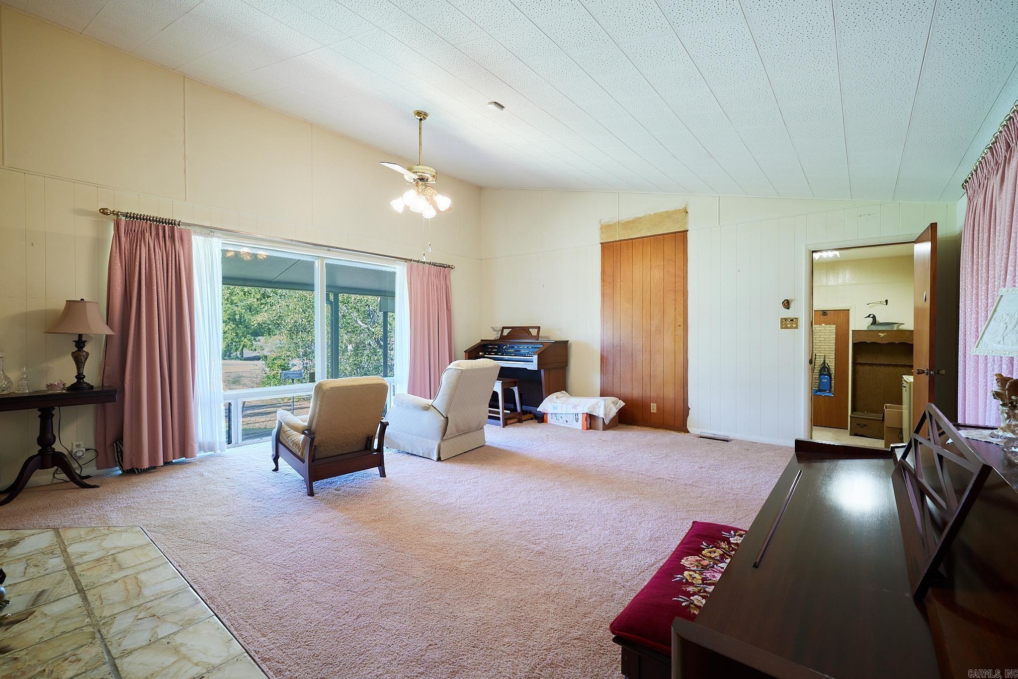 1103 HIGDON FERRY Road
