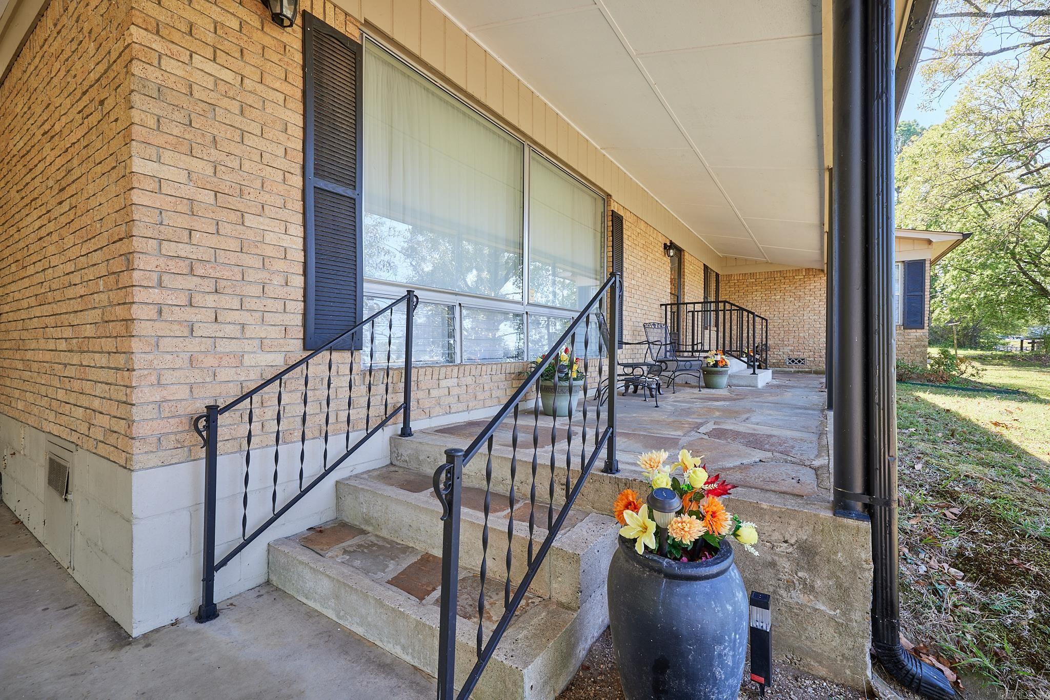 1103 HIGDON FERRY Road