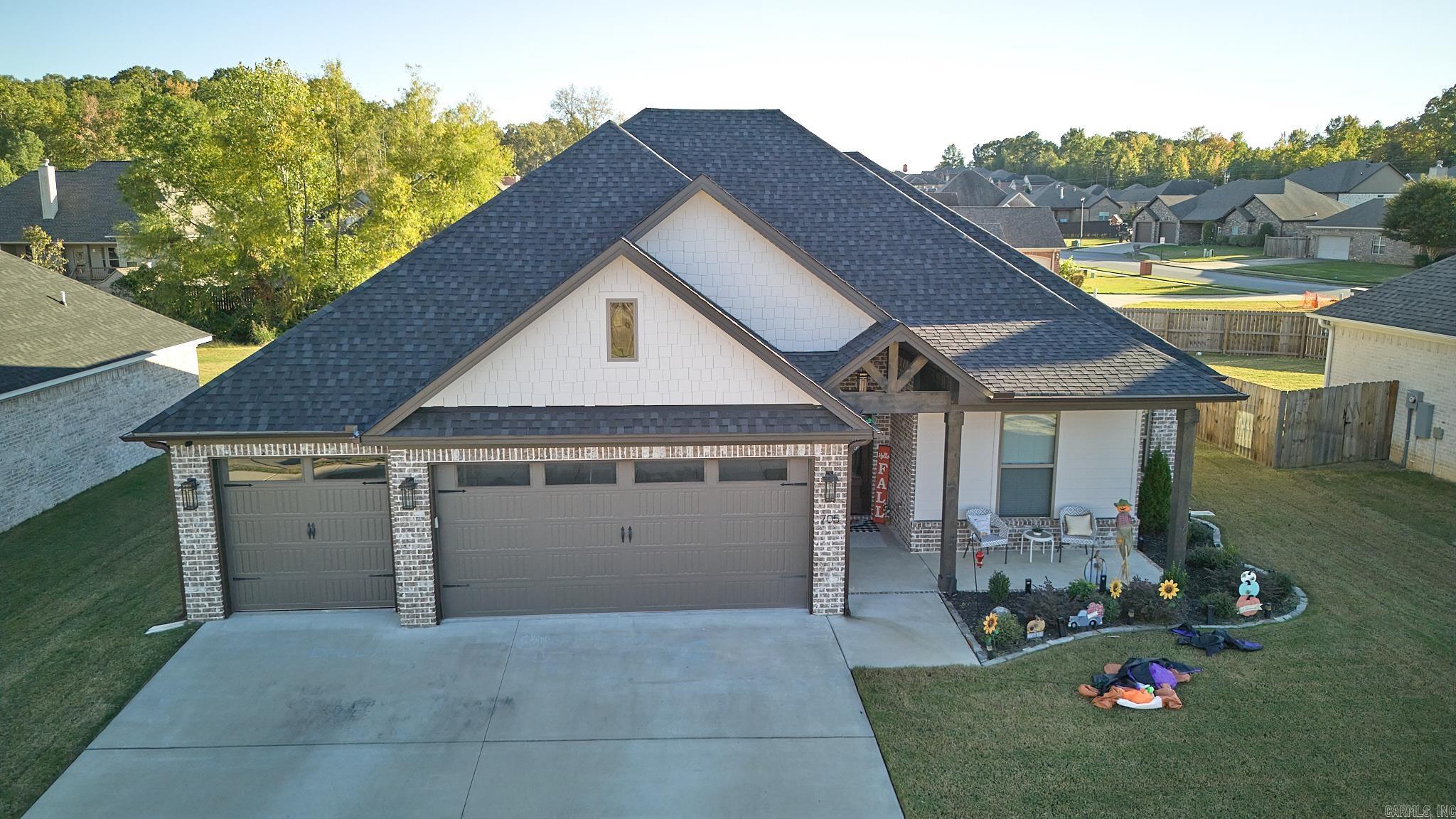 705 Dawsons Point Avenue