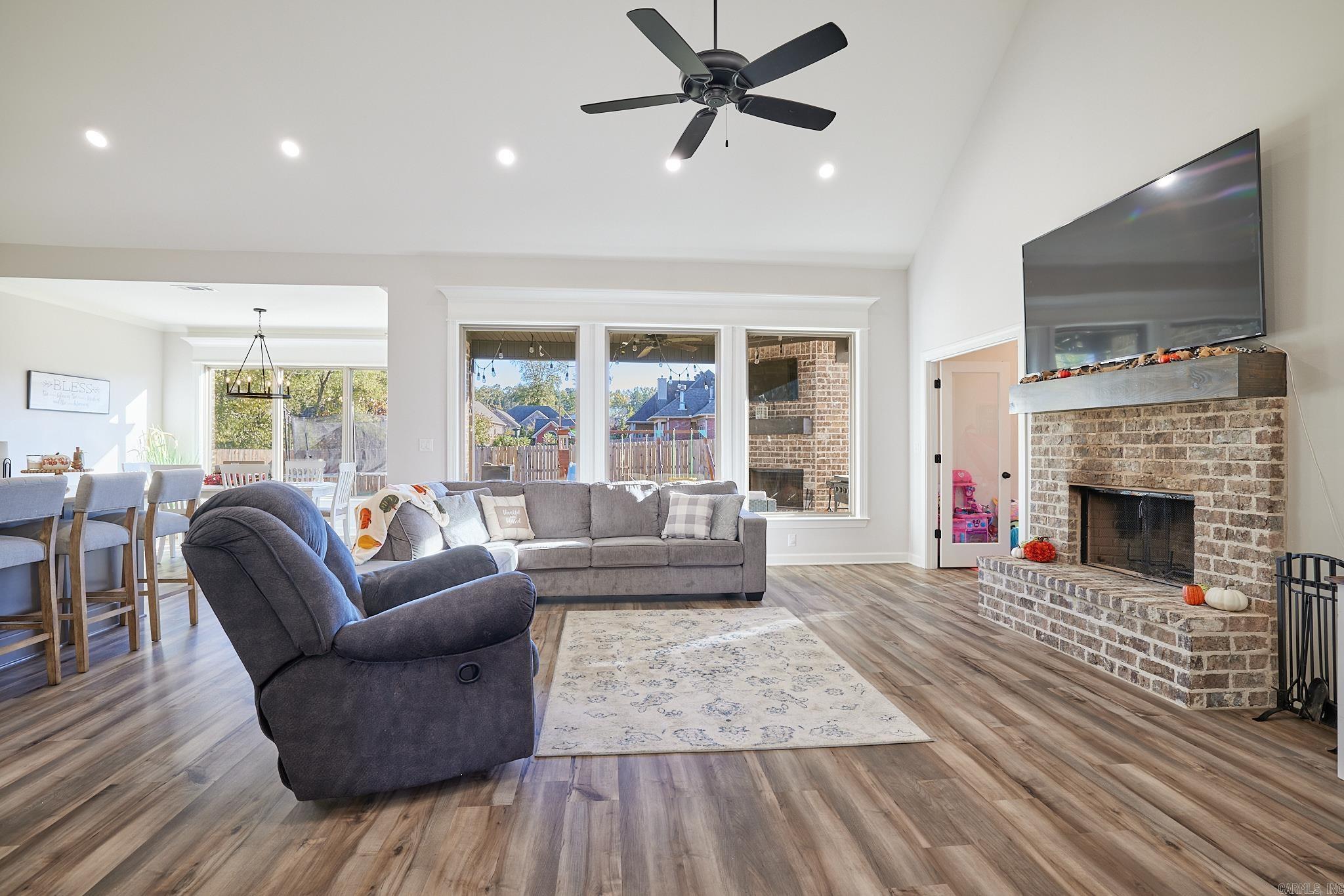 705 Dawsons Point Avenue