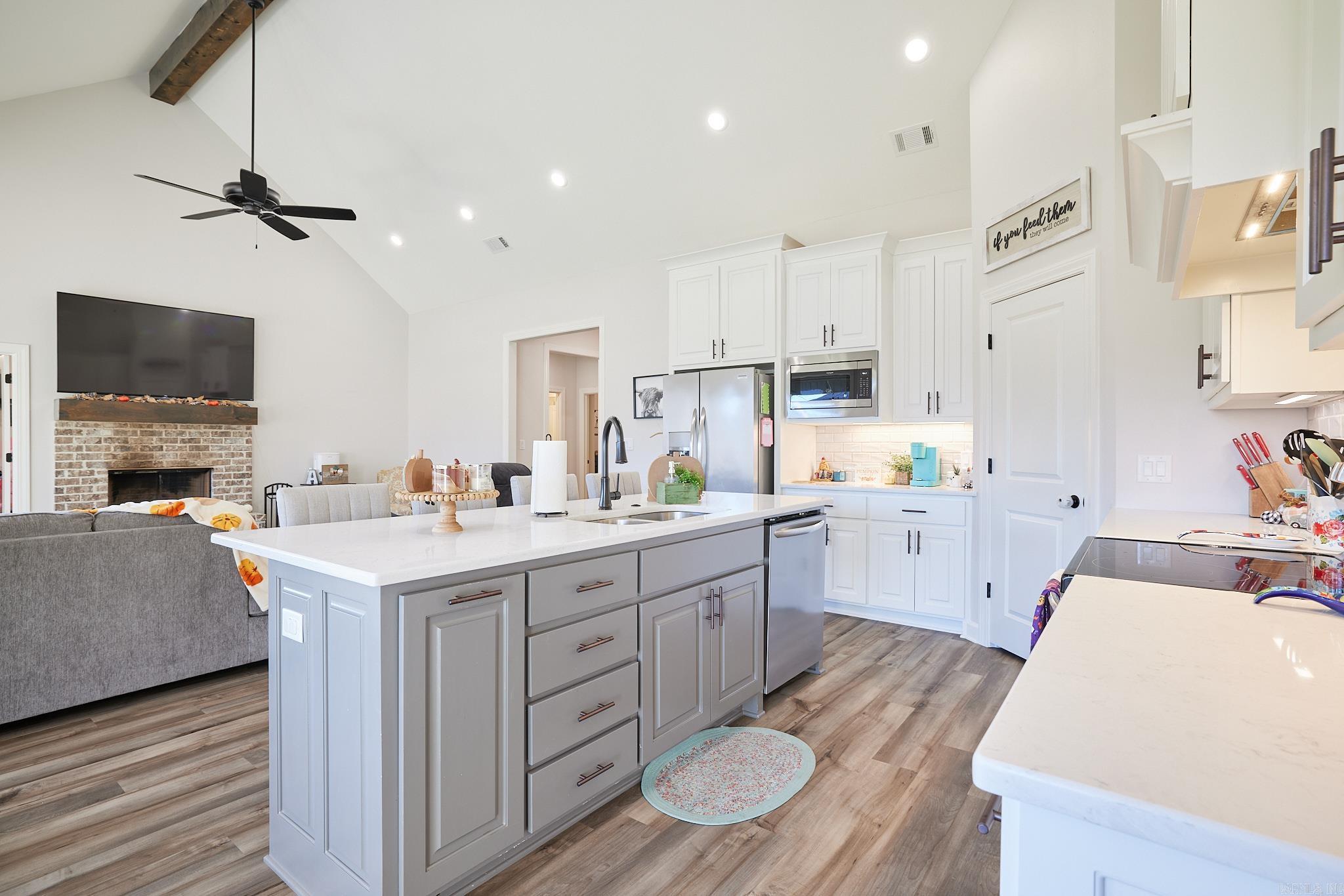 705 Dawsons Point Avenue