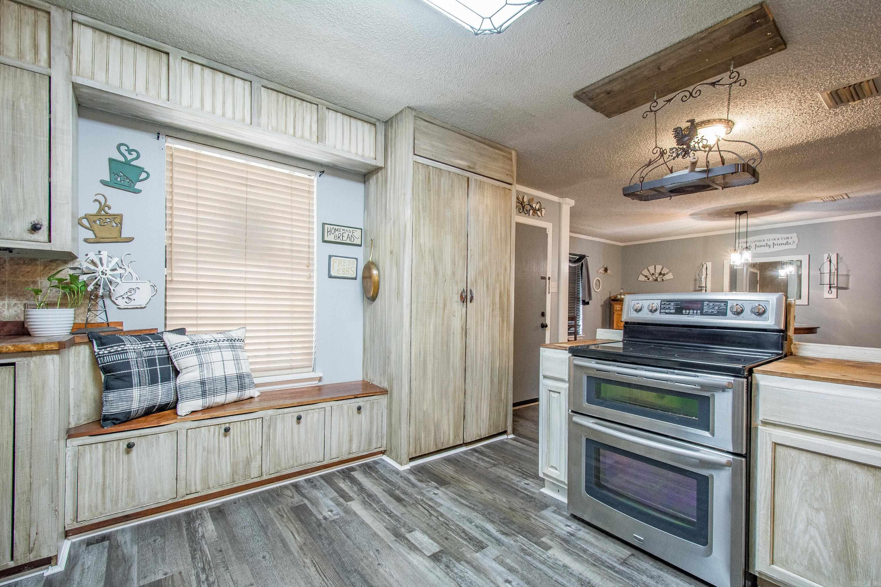 5814 Oak Meadows Road