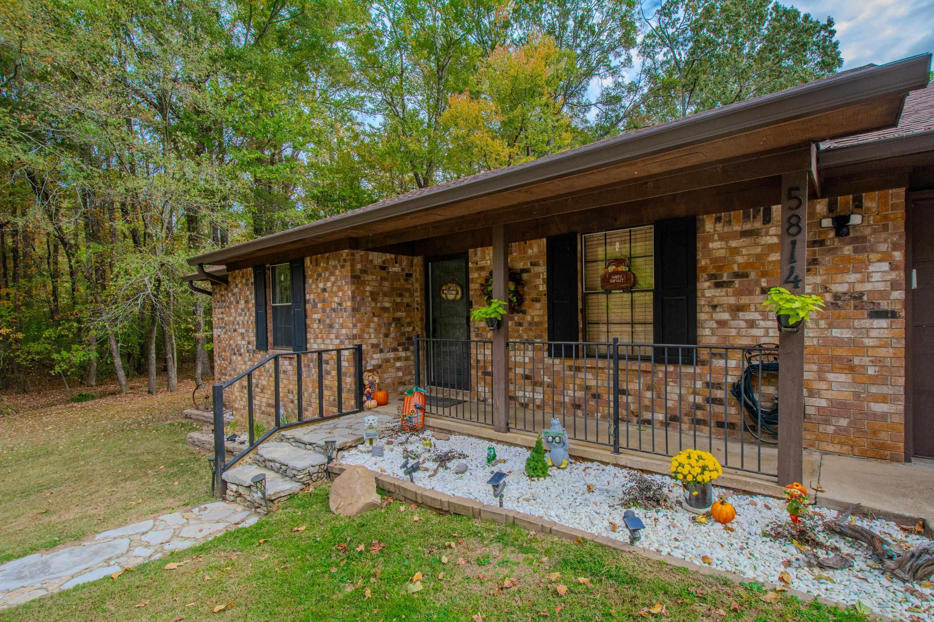 5814 Oak Meadows Road