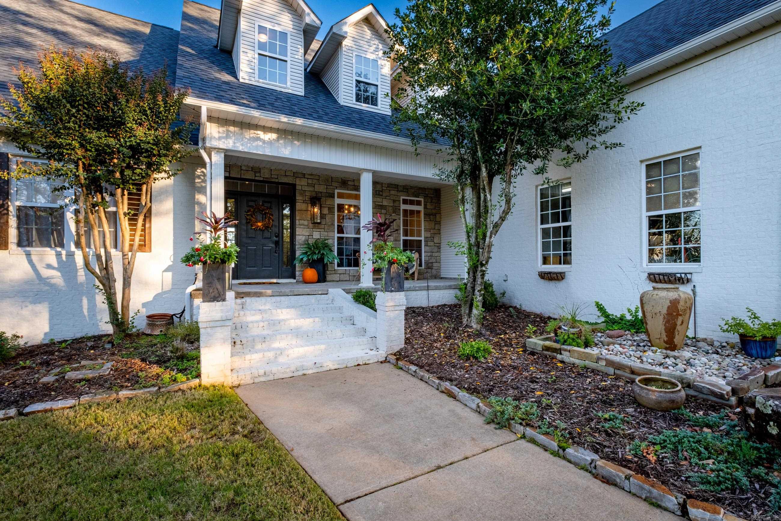 4120 Zachary Trail