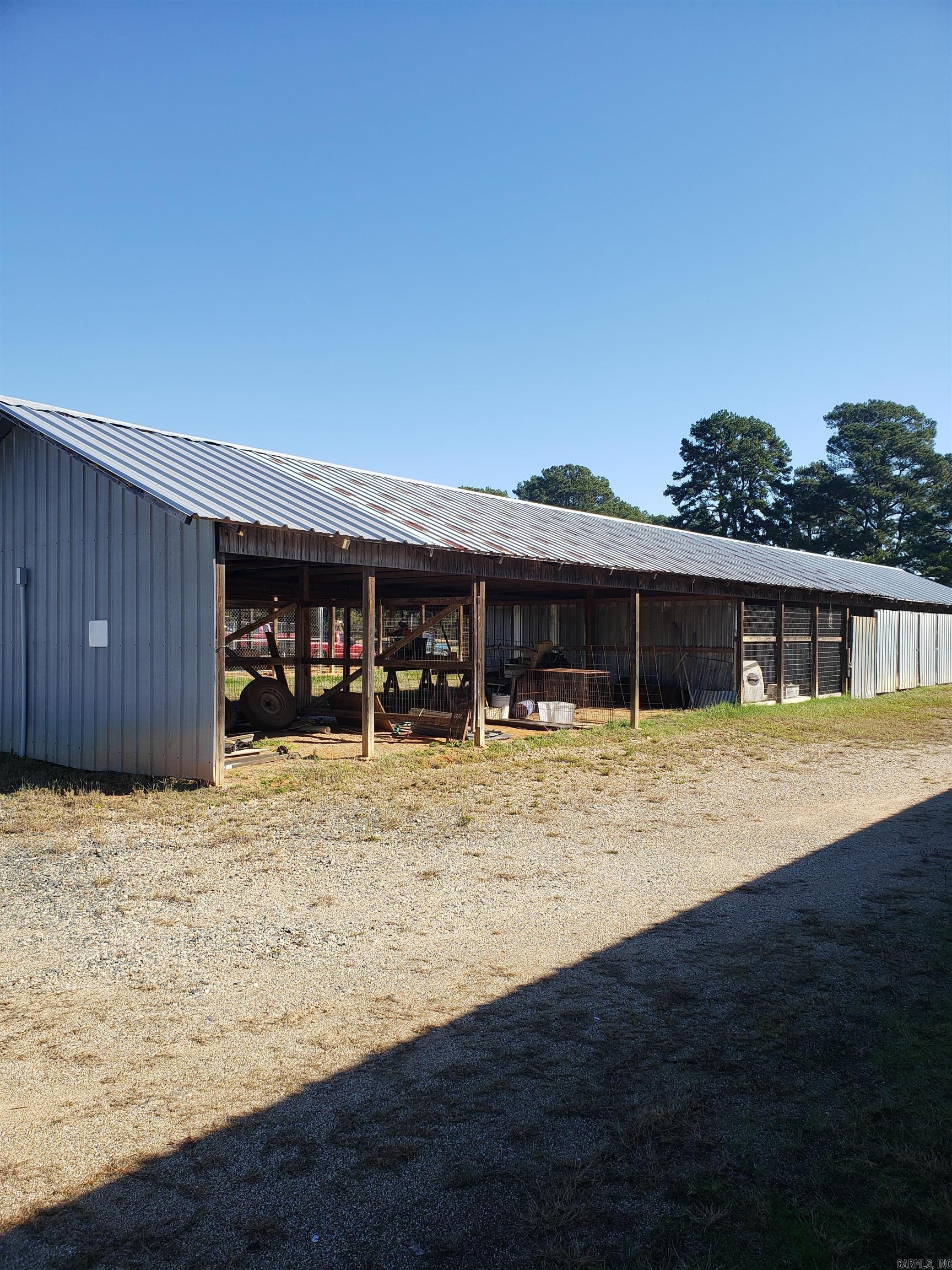 2104 Buck Wright Road