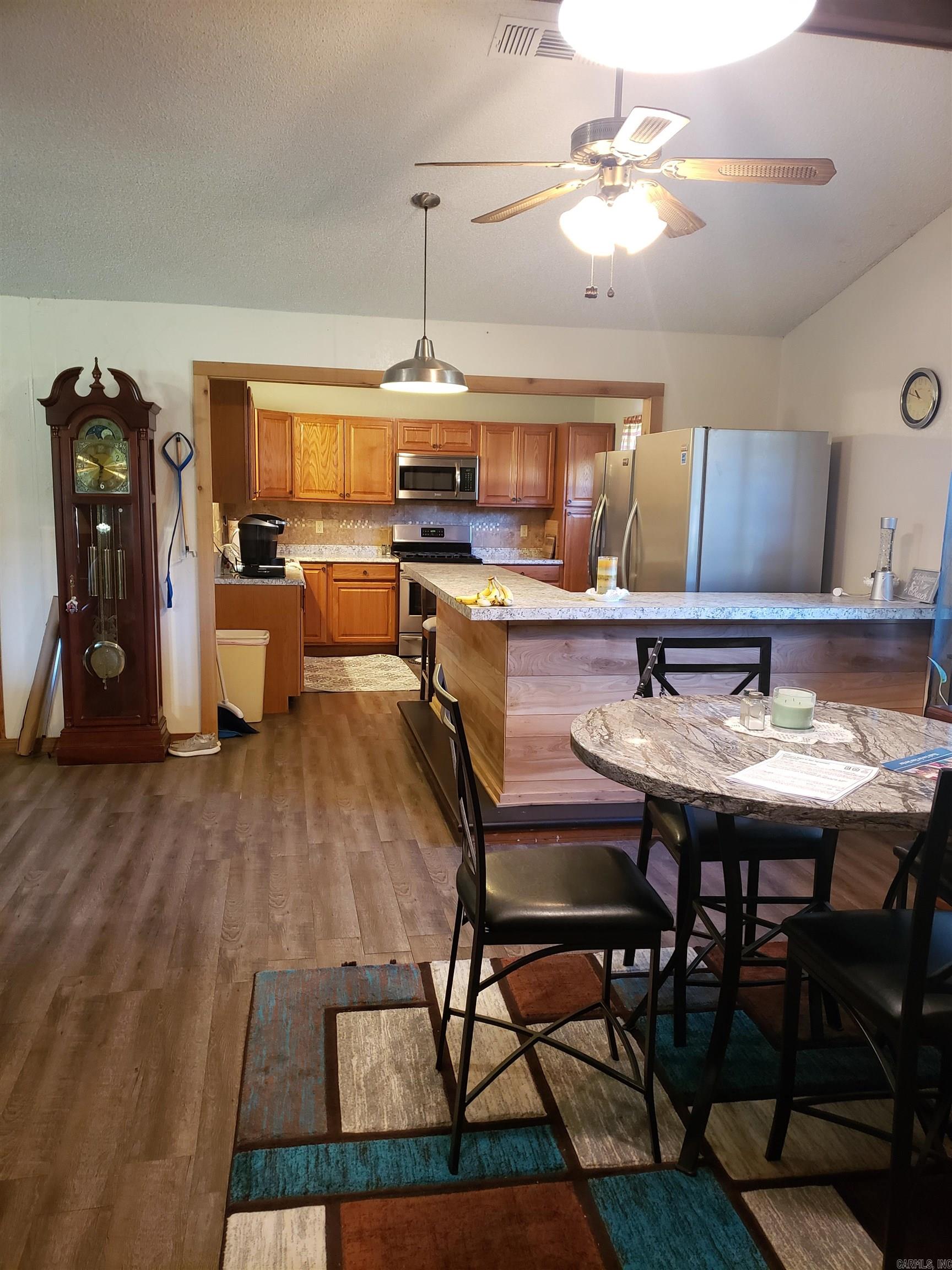 2104 Buck Wright Road