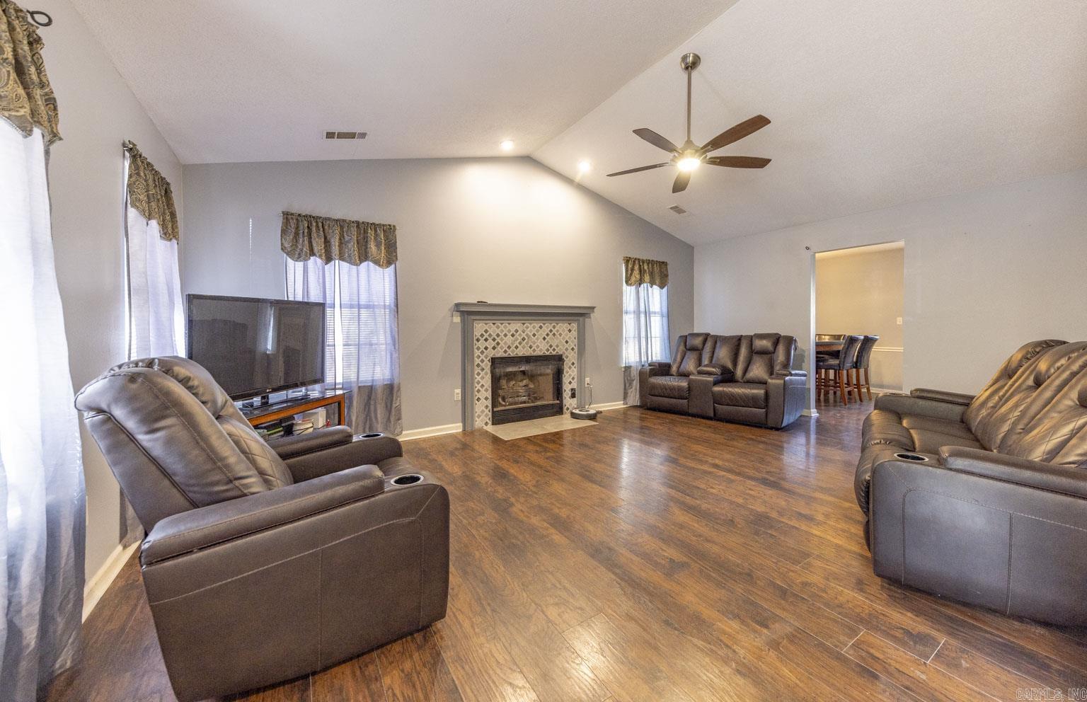 1813 Briarwood Cove