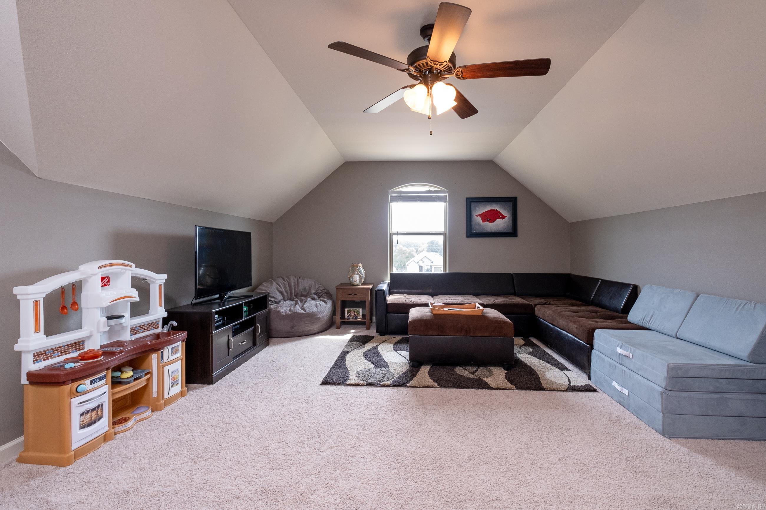 2414 Ramond Lane