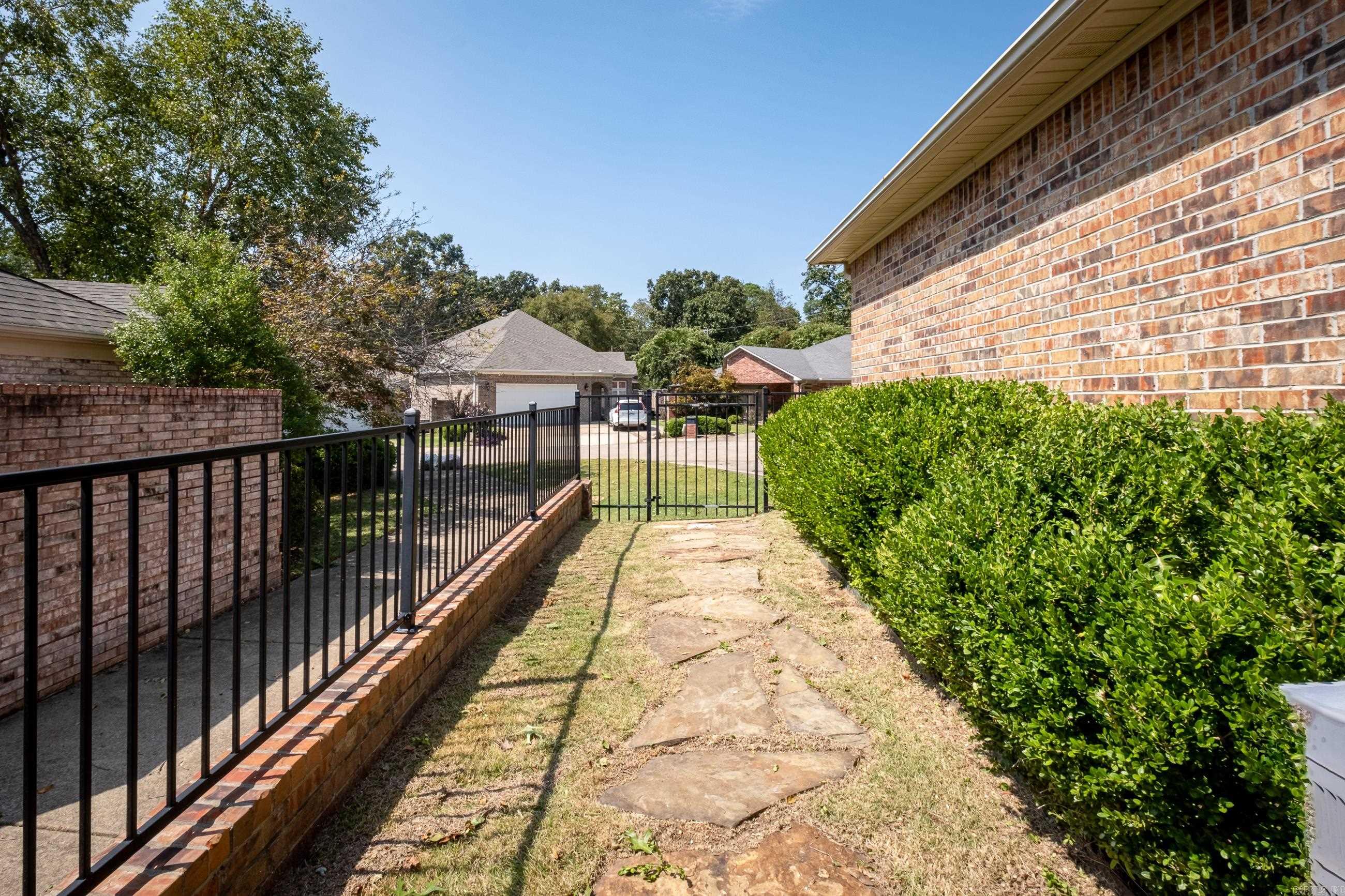 66 Hunters Green Circle