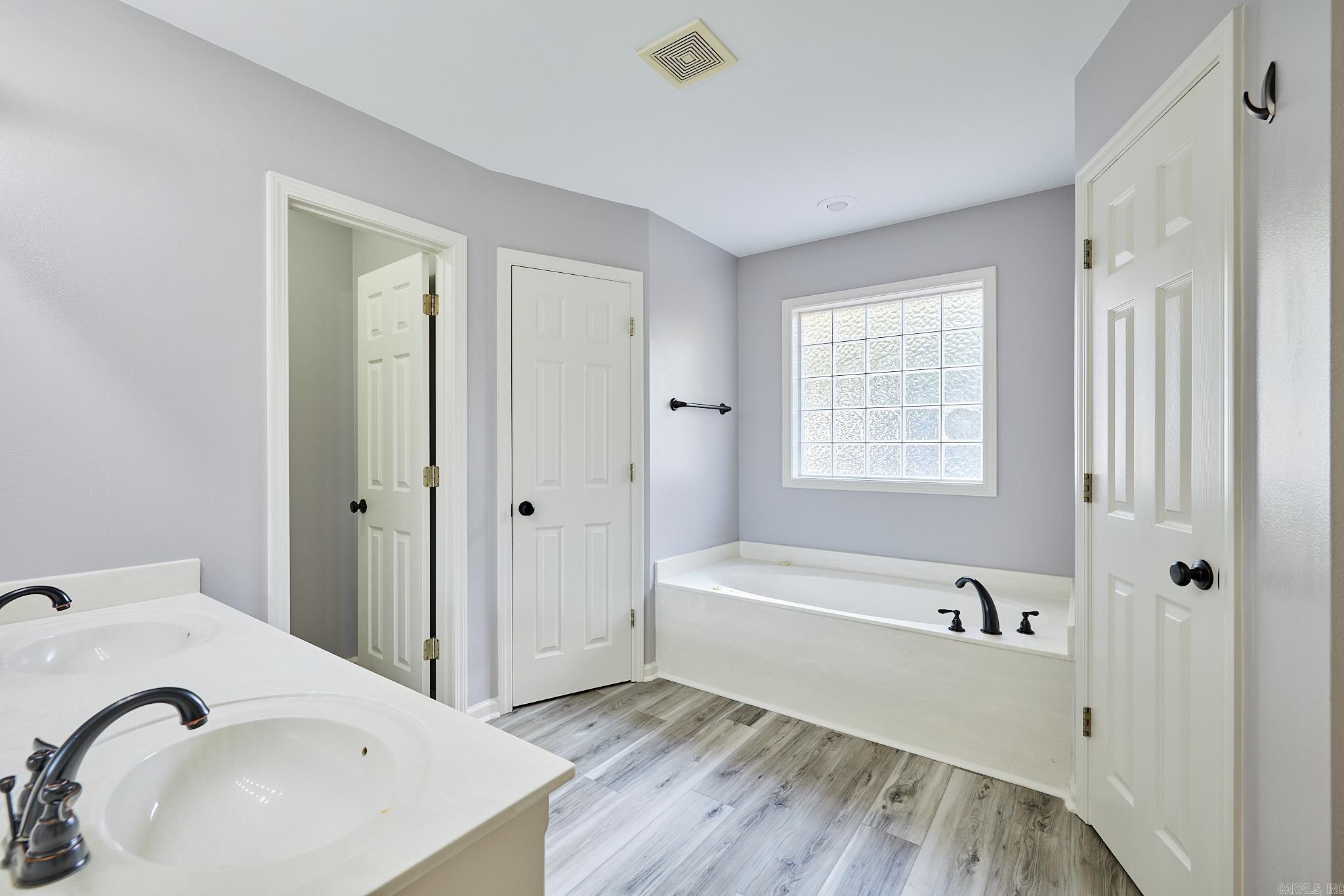 135 Apple Blossom Loop