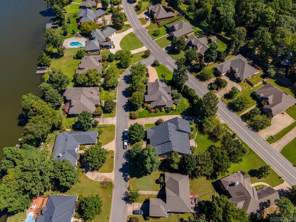 6816 Kensington Drive