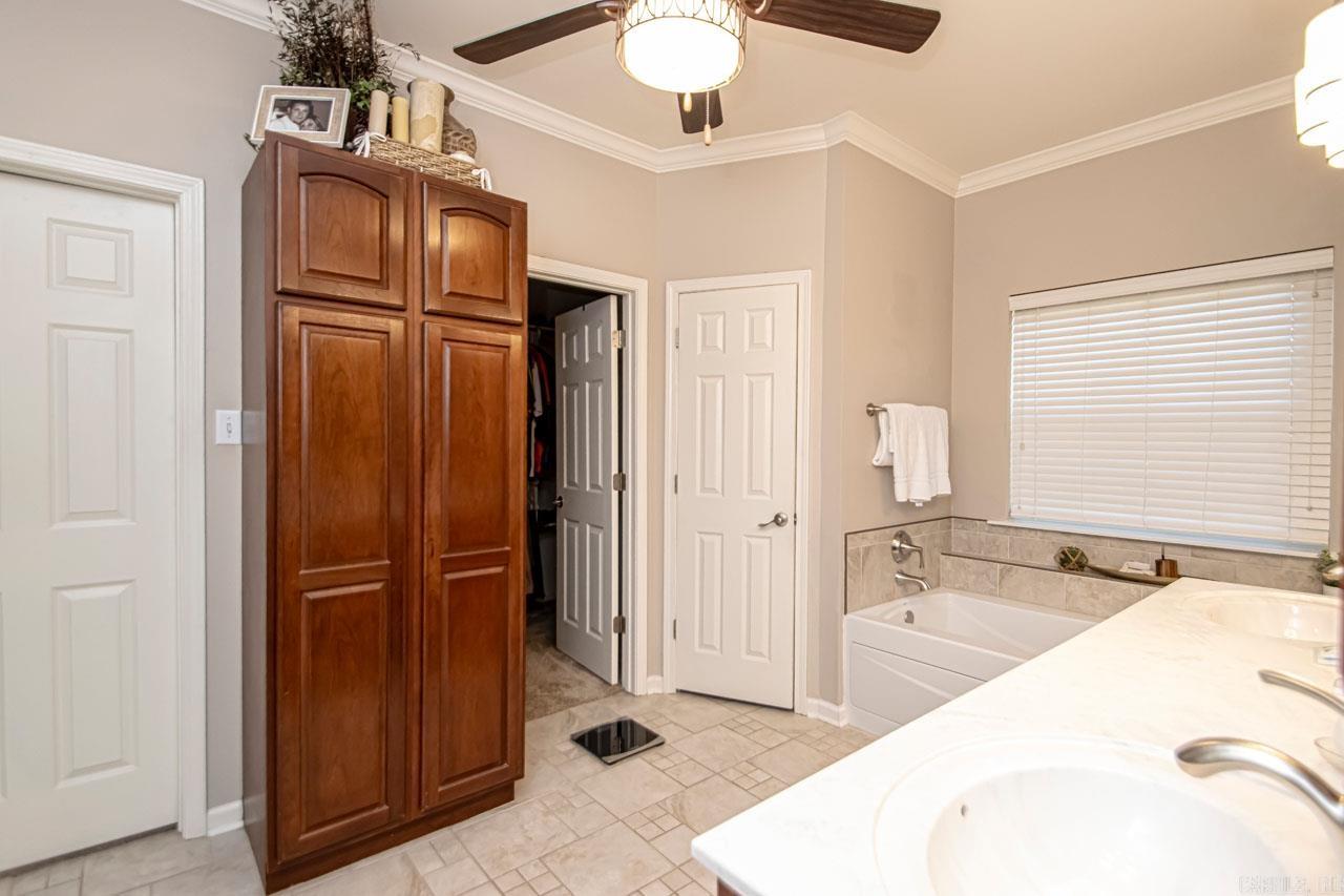 6816 Kensington Drive