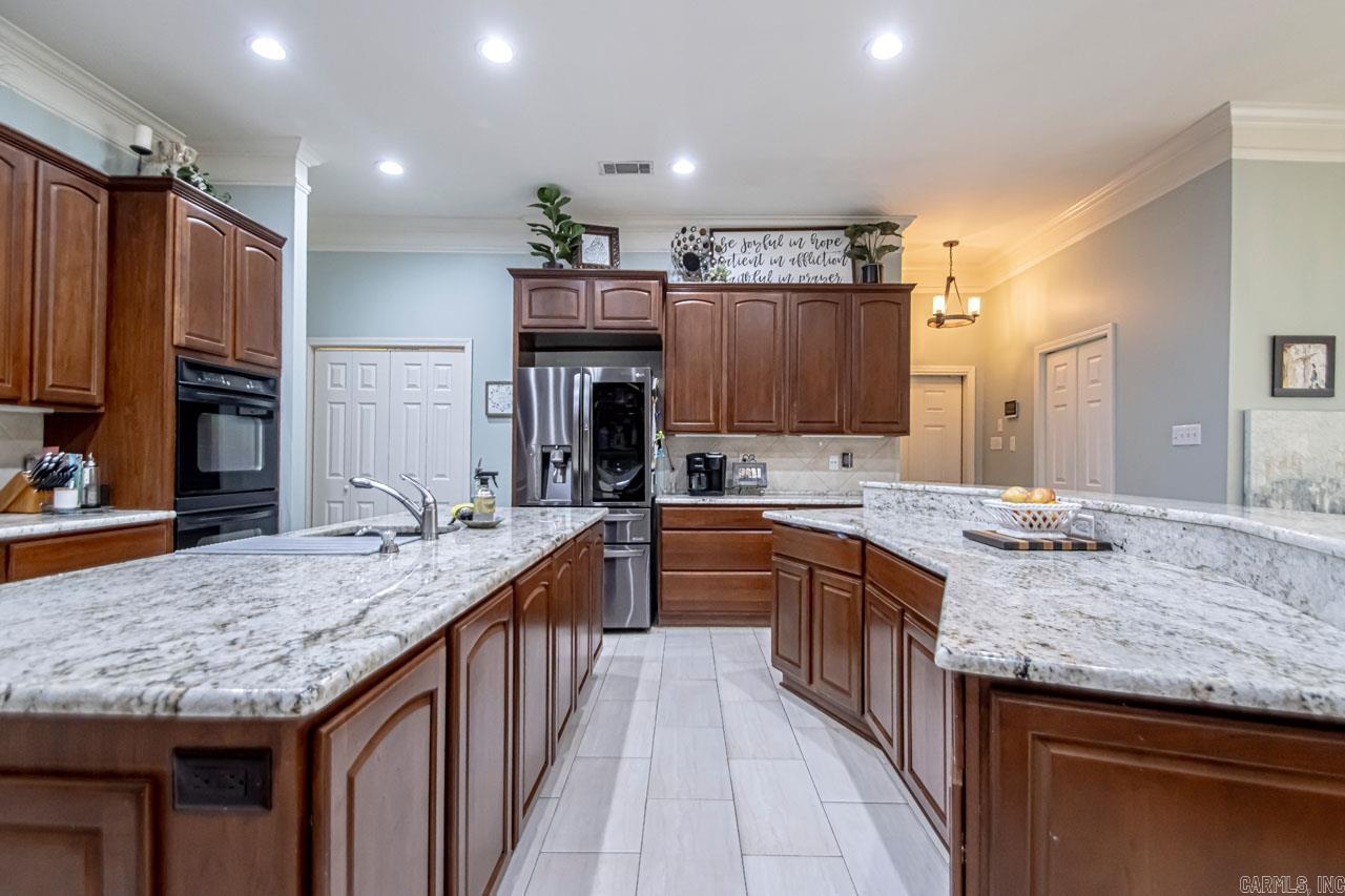 6816 Kensington Drive